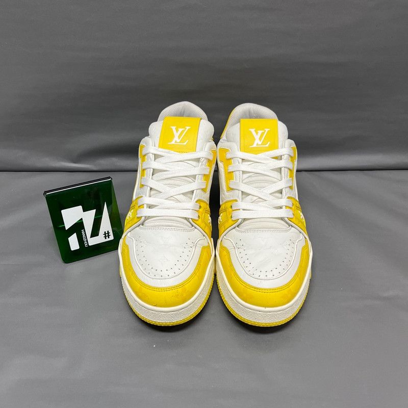 Louis Vuitton Louis Vuitton Low-Top Trainer Sneakers in White and Yellow 0079 Size US 8 / IT 38 - 1 Thumbnail