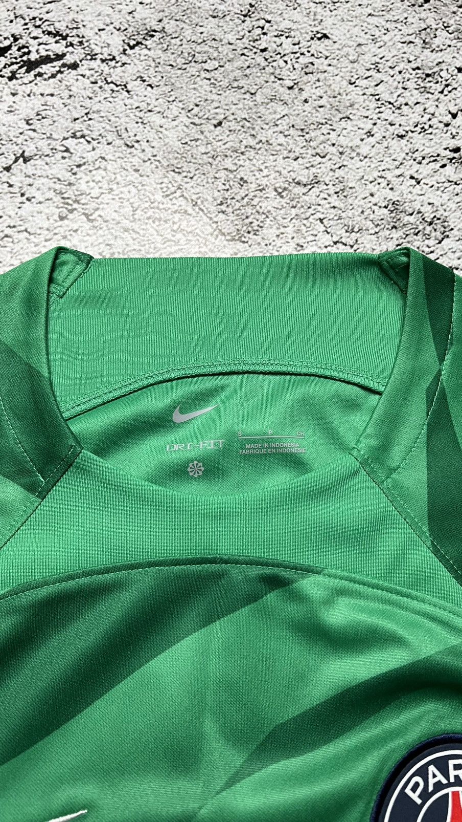 Nike 2023-2024 PSG Paris Saint Germain nike goalkeeper jersey Size US S / EU 44-46 / 1 - 4 Thumbnail