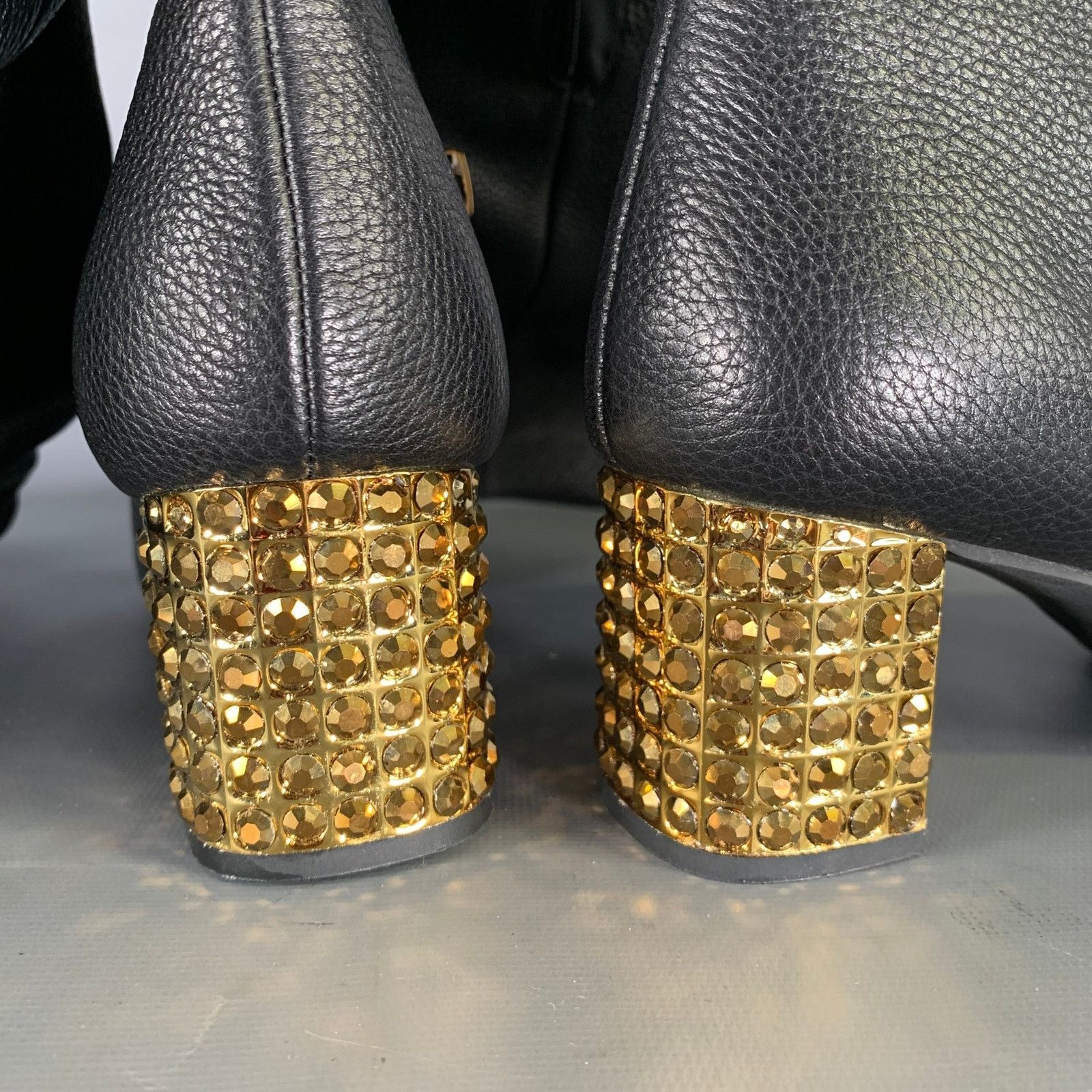 Kurt Geiger KURT GEIGER Size 8 Black Gold Leather Pebble Grain Boots Size US 8 / IT 38 - 5 Thumbnail
