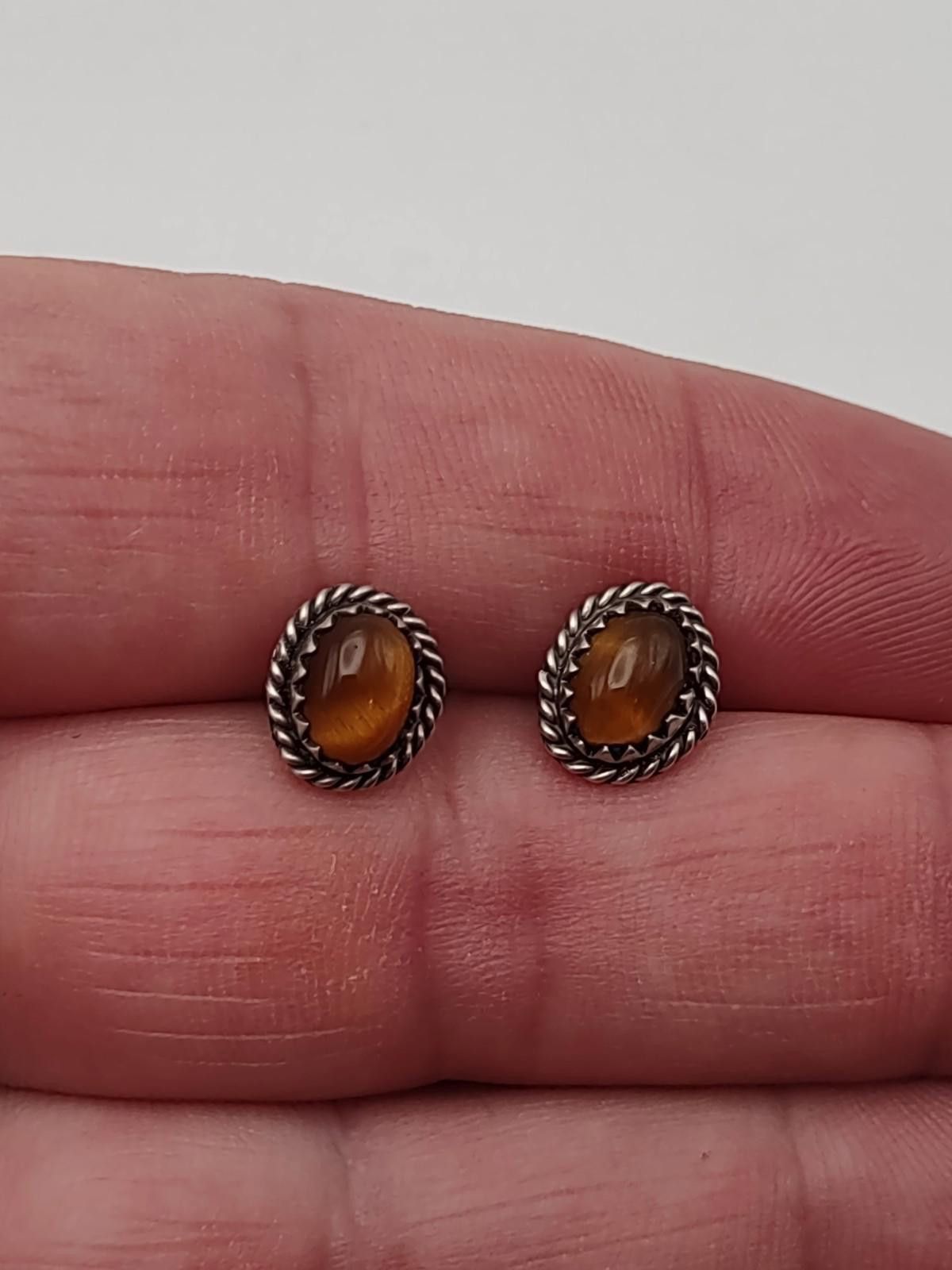 The Unbranded Brand 925 Sterling Tiger Eye Stud Earrings Size ONE SIZE - 2 Thumbnail