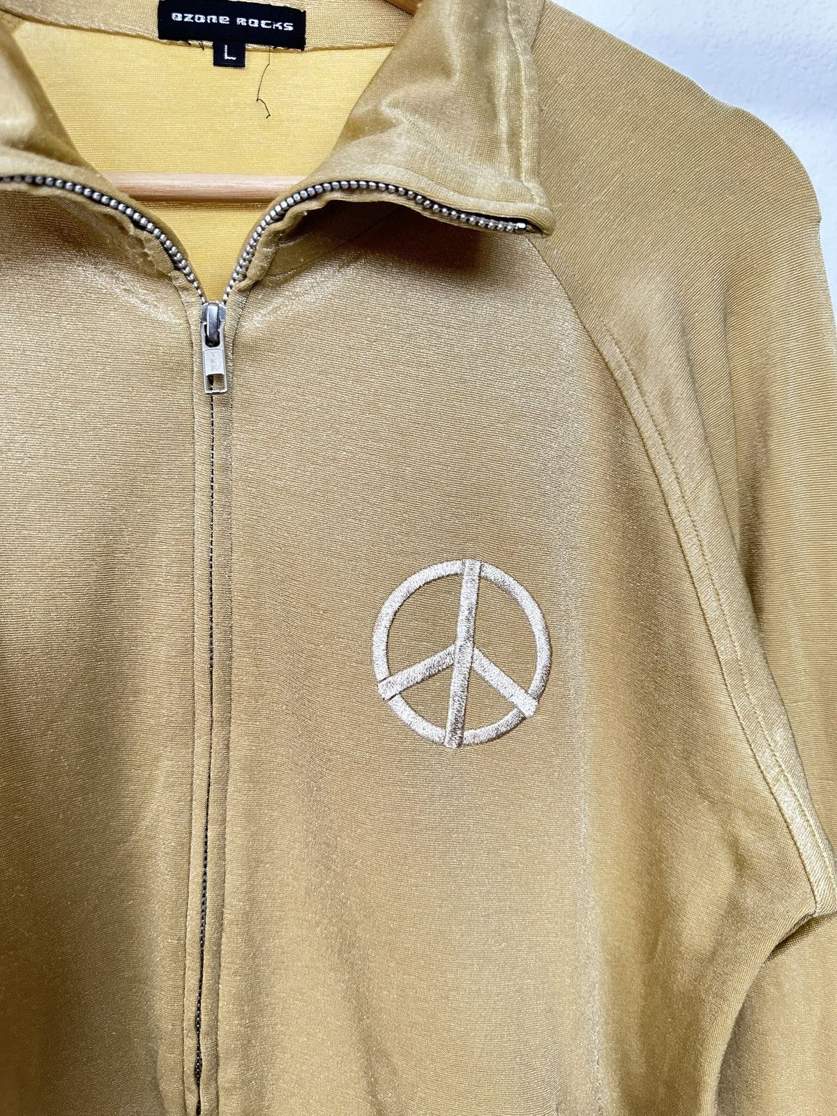 Hysteric Glamour 00's Ozone Rock Nobuhiko Kitamura gold zipper sweater Size US M / EU 48-50 / 2 - 11 Thumbnail