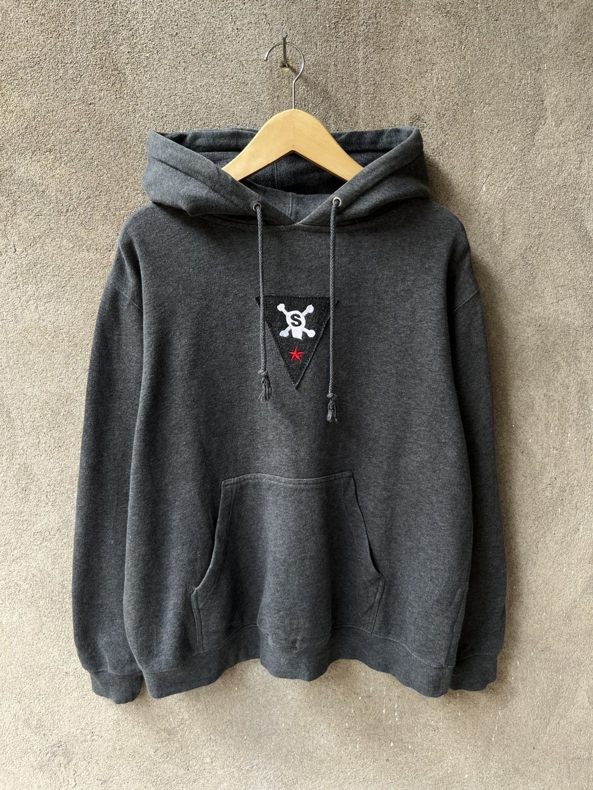 Stussy Vintage 2000s stussy hoodie skull embroidery Size US S / EU 44-46 / 1 - 1 Thumbnail