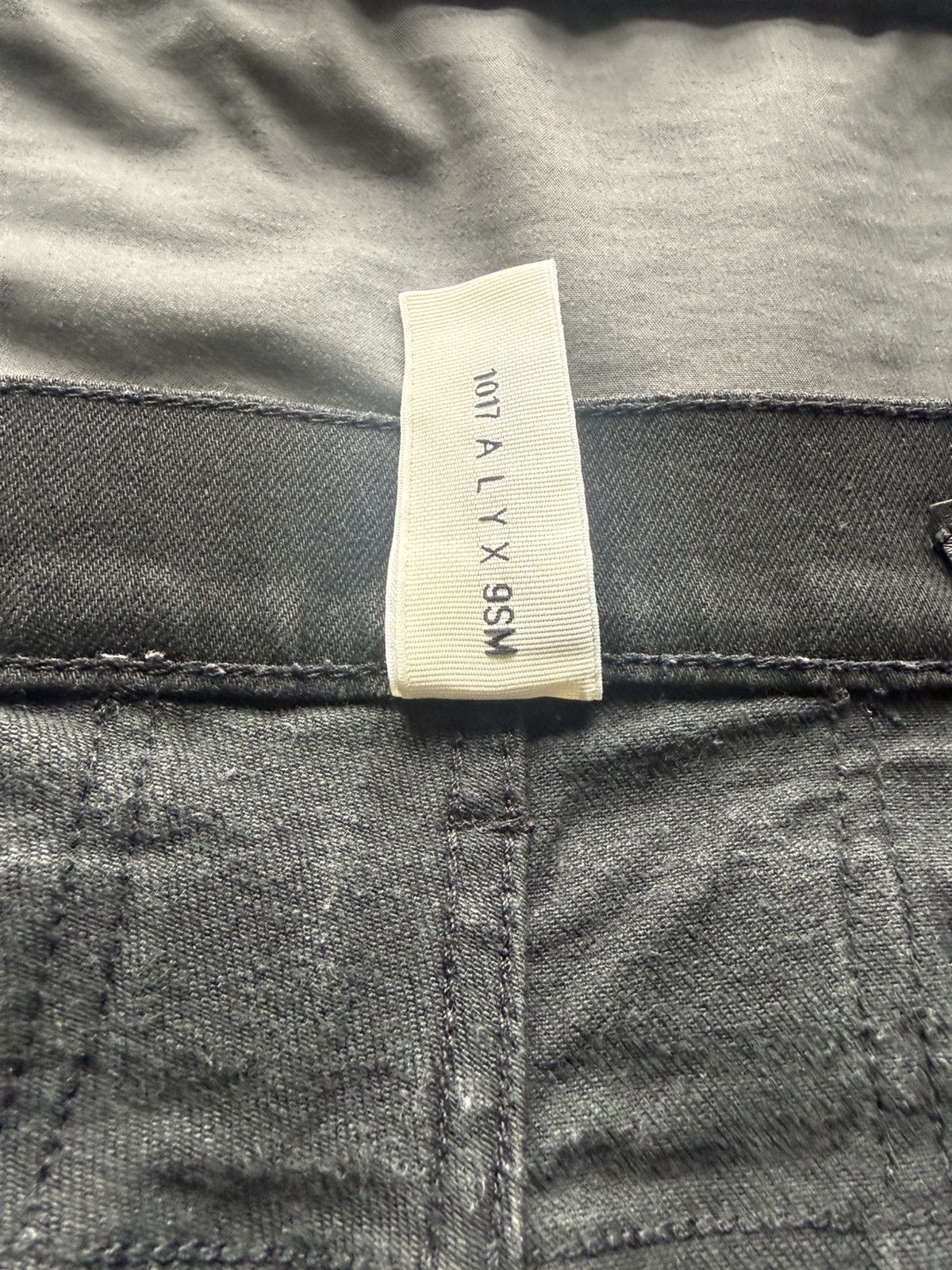 1017 ALYX 9SM 1017 Alyx 9SM 6 Pocket Jeans with Hardware Size US 32 / EU 48 - 6 Thumbnail