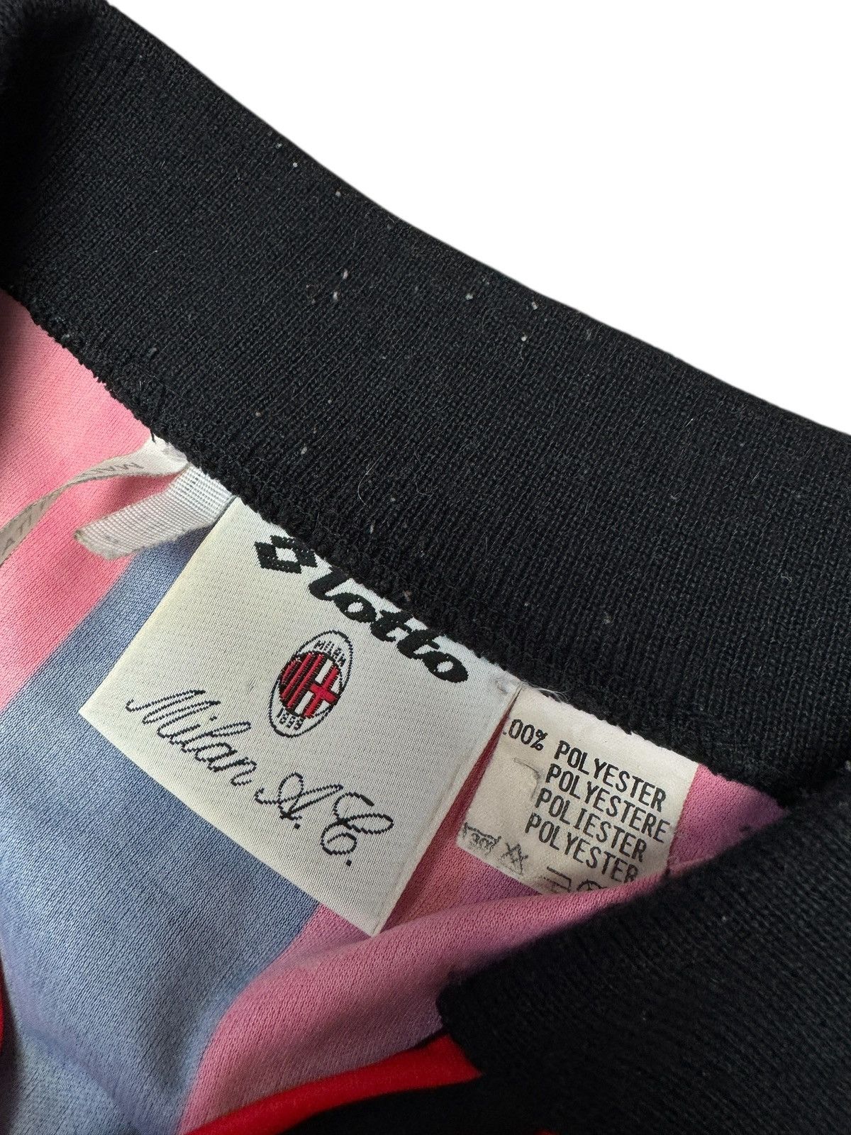 Lotto Sport AC Milan home Jersey T shirt 1993/94 XL Lotto A276 Size US XL / EU 56 / 4 - 6 Thumbnail