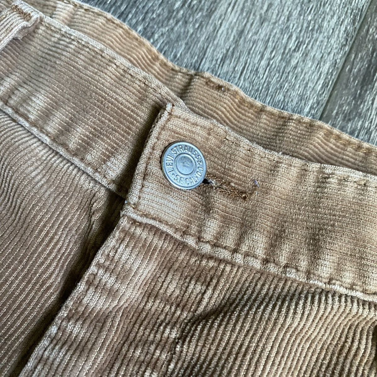 Levi's Vintage 1990s Levi’s Corduroy Straight Wash Tan Pants 36x30 Size US 36 / EU 52 - 7 Thumbnail