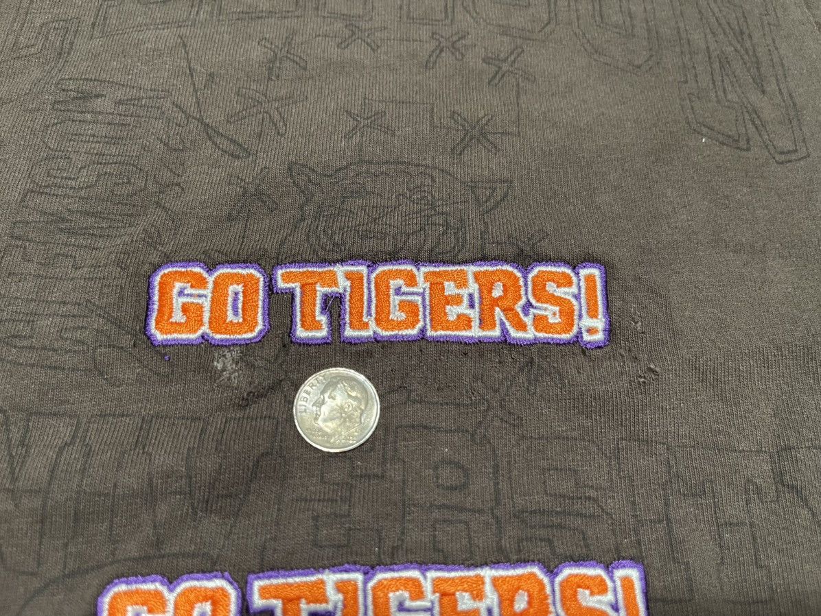 Travis Scott Travis Scott x Clemson Mitchell & Ness Shirt Sz Large NEW Size US L / EU 52-54 / 3 - 7 Thumbnail