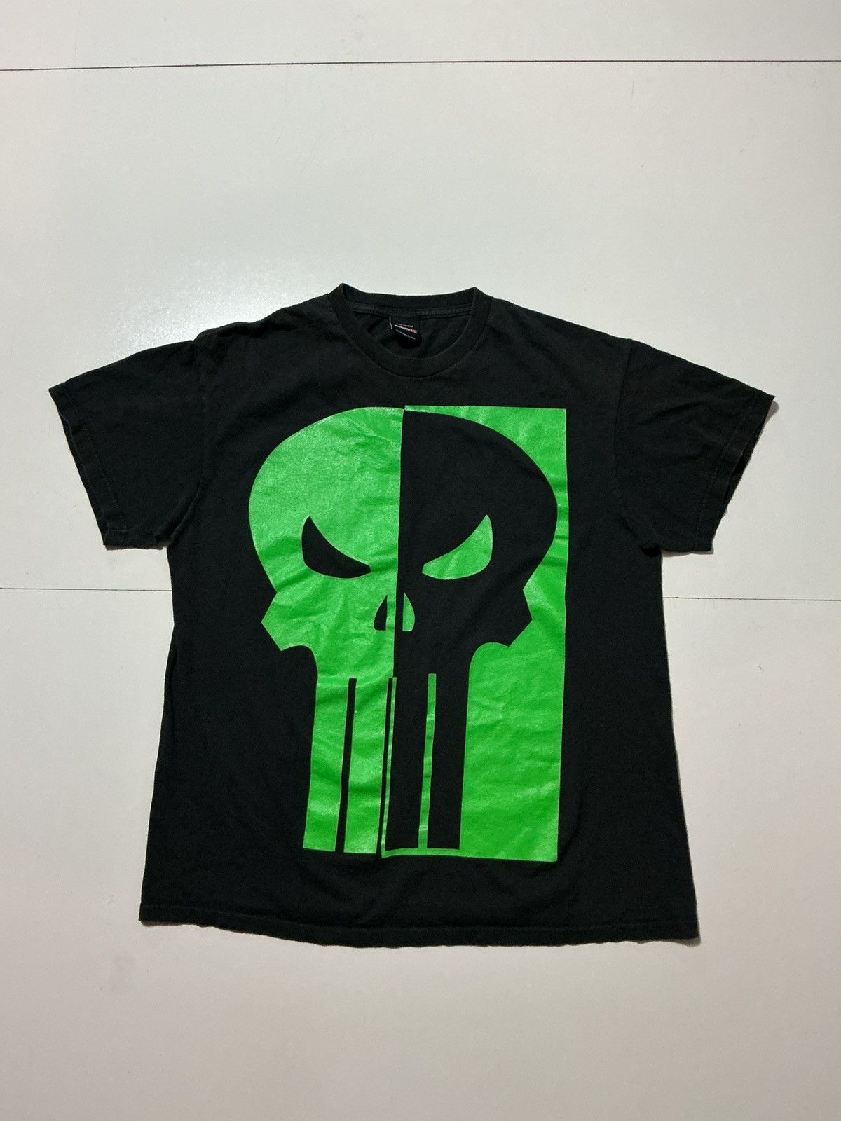 Marvel Comics Marvel Comics Mad Engine The Punisher Skull Graphic T-Shirt Size US M / EU 48-50 / 2 - 1 Thumbnail