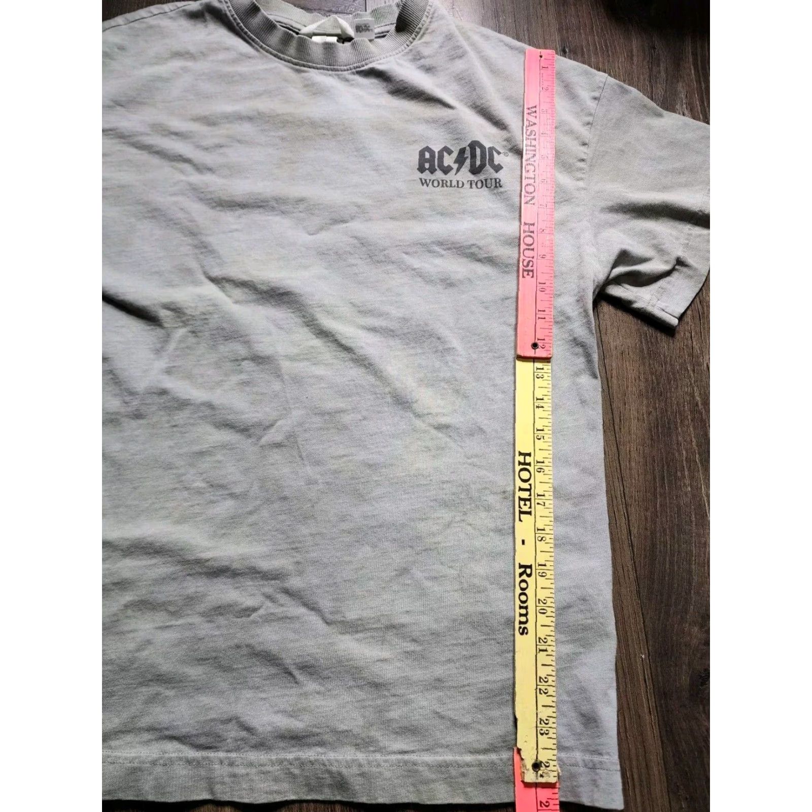 H&M Men's T-Shirt H&M Short Sleeve Crew Neck Green Double-Sided World Tour AC/DC Music Band Shirt Small Size US S / EU 44-46 / 1 - 3 Thumbnail