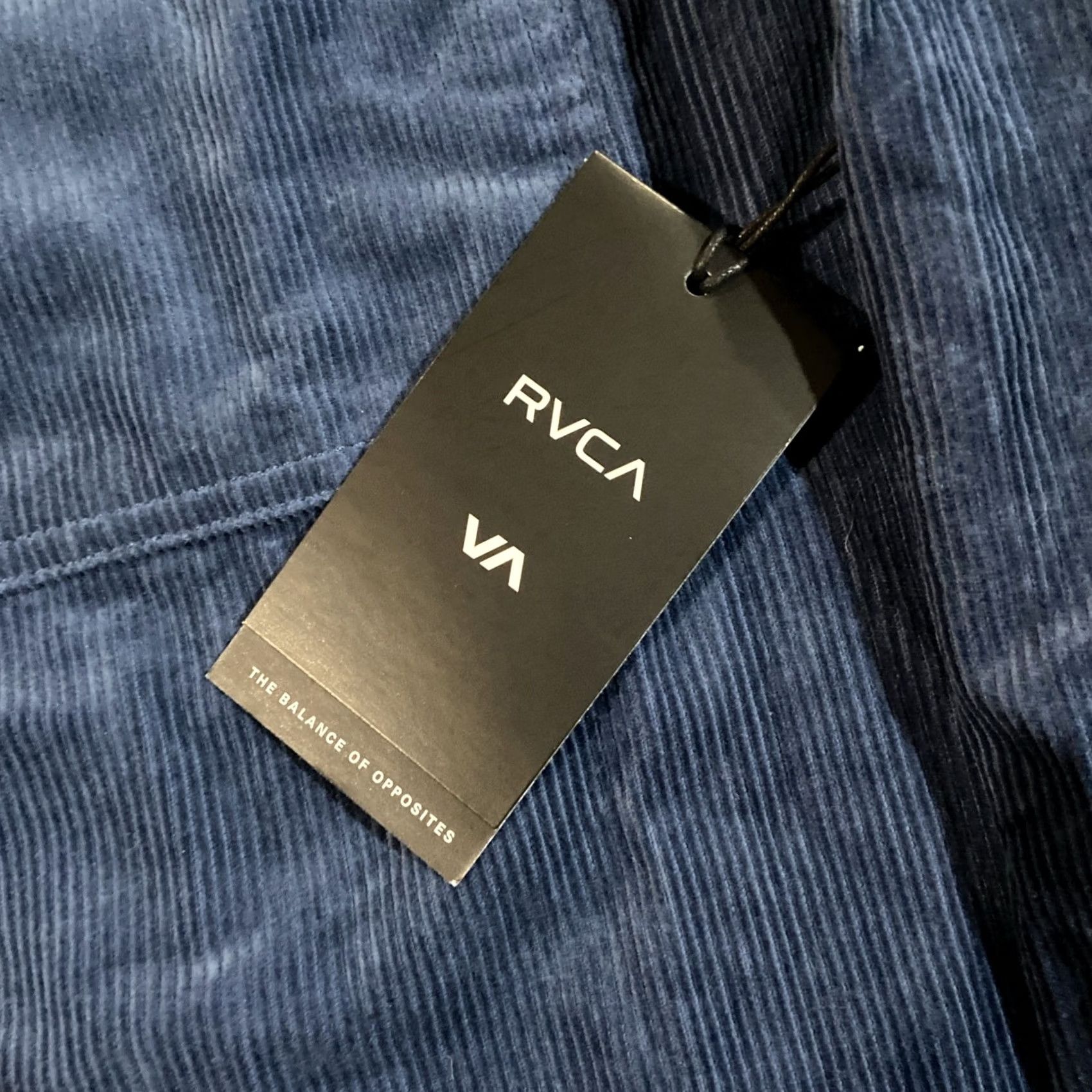 RVCA RVCA Button-Up Long Sleeve Corduroy Shirt XL Duck Blue Men Regular 100 Cotton Pockets Logo Size US XL / EU 56 / 4 - 2 Thumbnail