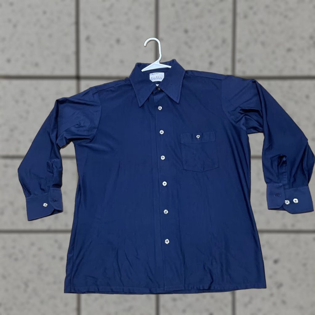Arrow VINTAGE Arrow Shirt Doubler Polyester Saturday Night Fever Disco Large Mens 16.5 35 Blue 1970s Shirt Mens 16.5 35 Size US L / EU 52-54 / 3 - 1 Thumbnail