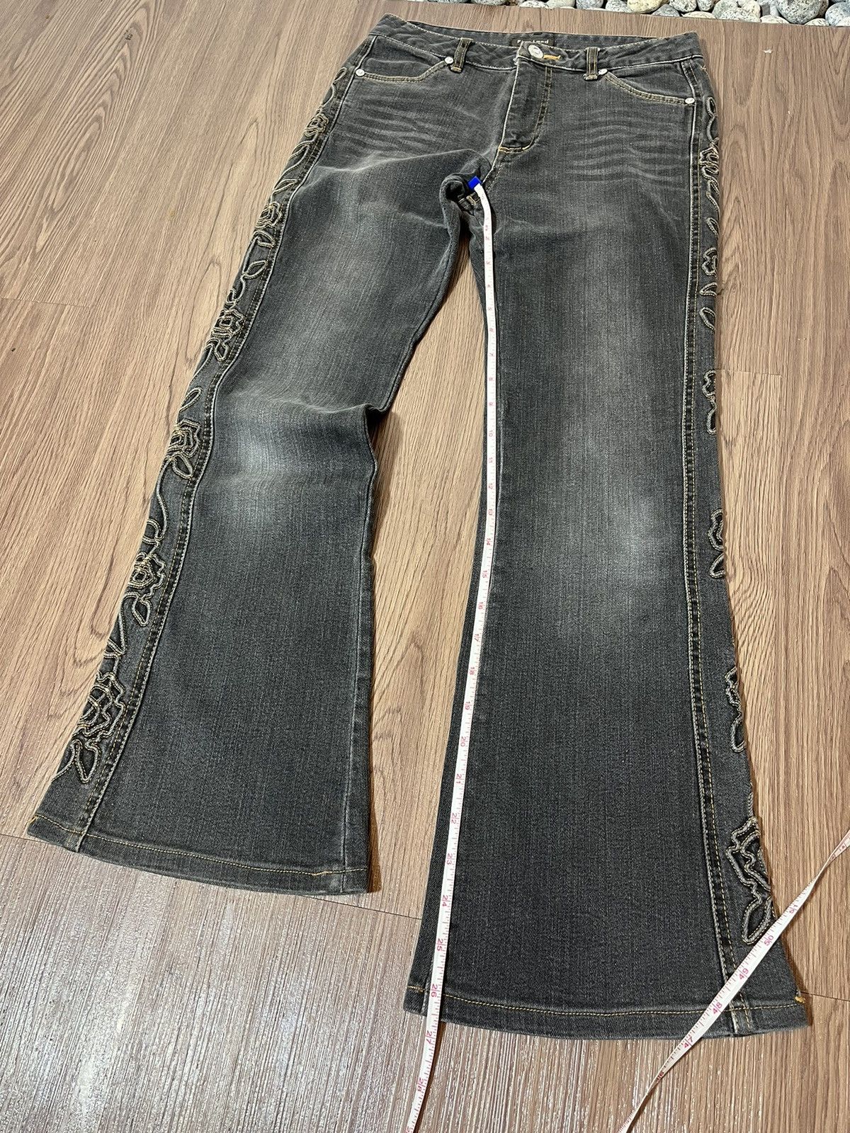 Hysteric Glamour × If Six Was Nine × Japanese Brand Jouer Aux Echecs japan floral embroidery flare denim Size US 27 - 14 Thumbnail
