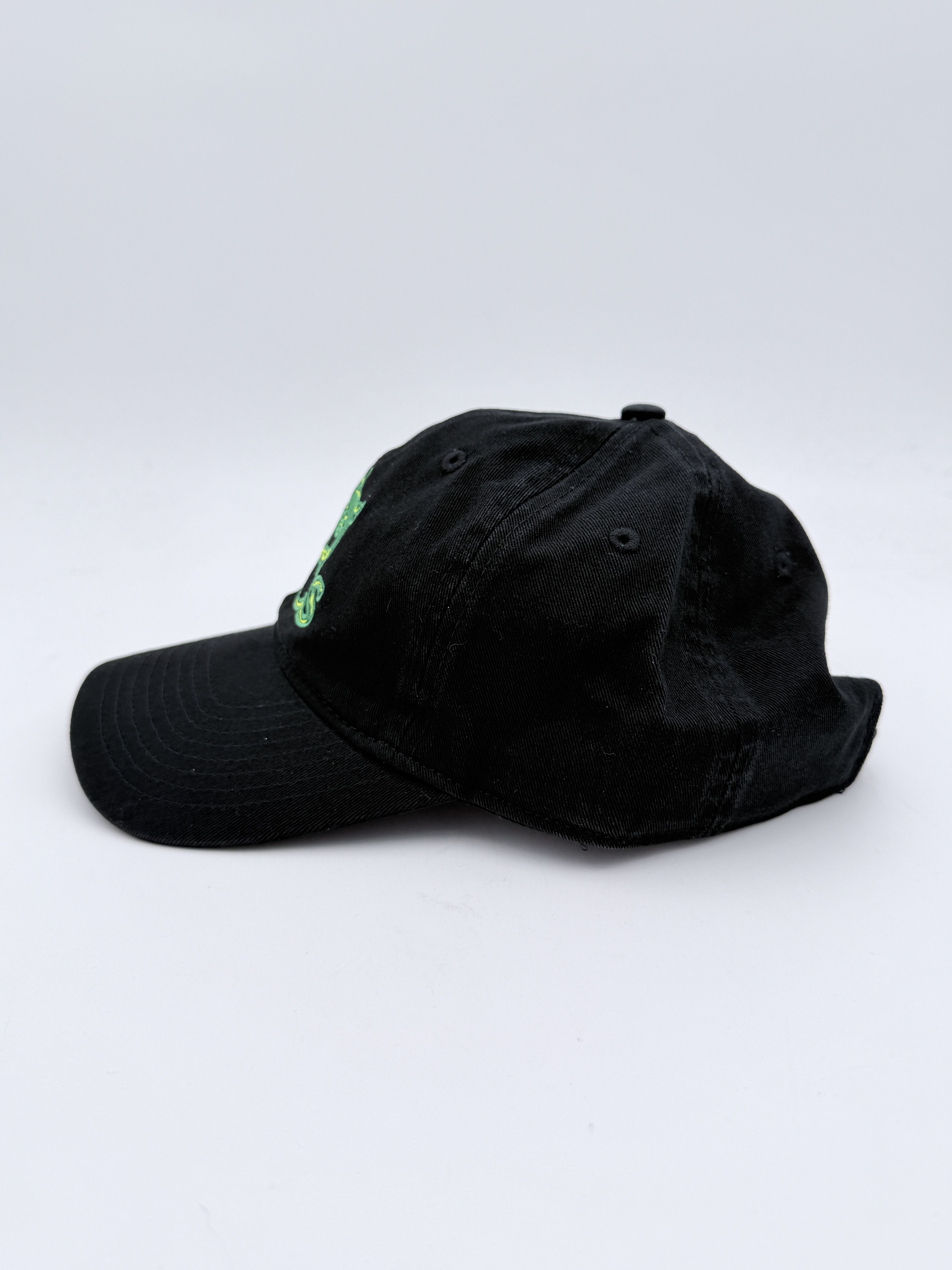 Online Ceramics 100 Gecs x Online Ceramics Sobe Lizard Logo Hat Size ONE SIZE - 3 Thumbnail