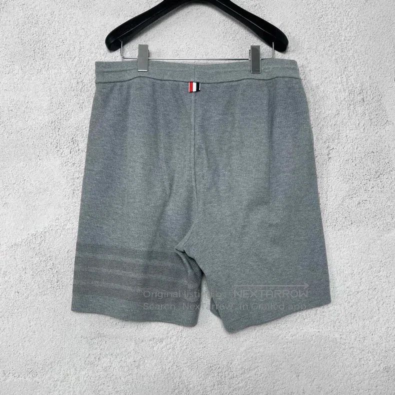 Thom Browne Thom Browne size 4 Knit Casual Short Pants, Grey Size US 30 / EU 46 - 2 Thumbnail