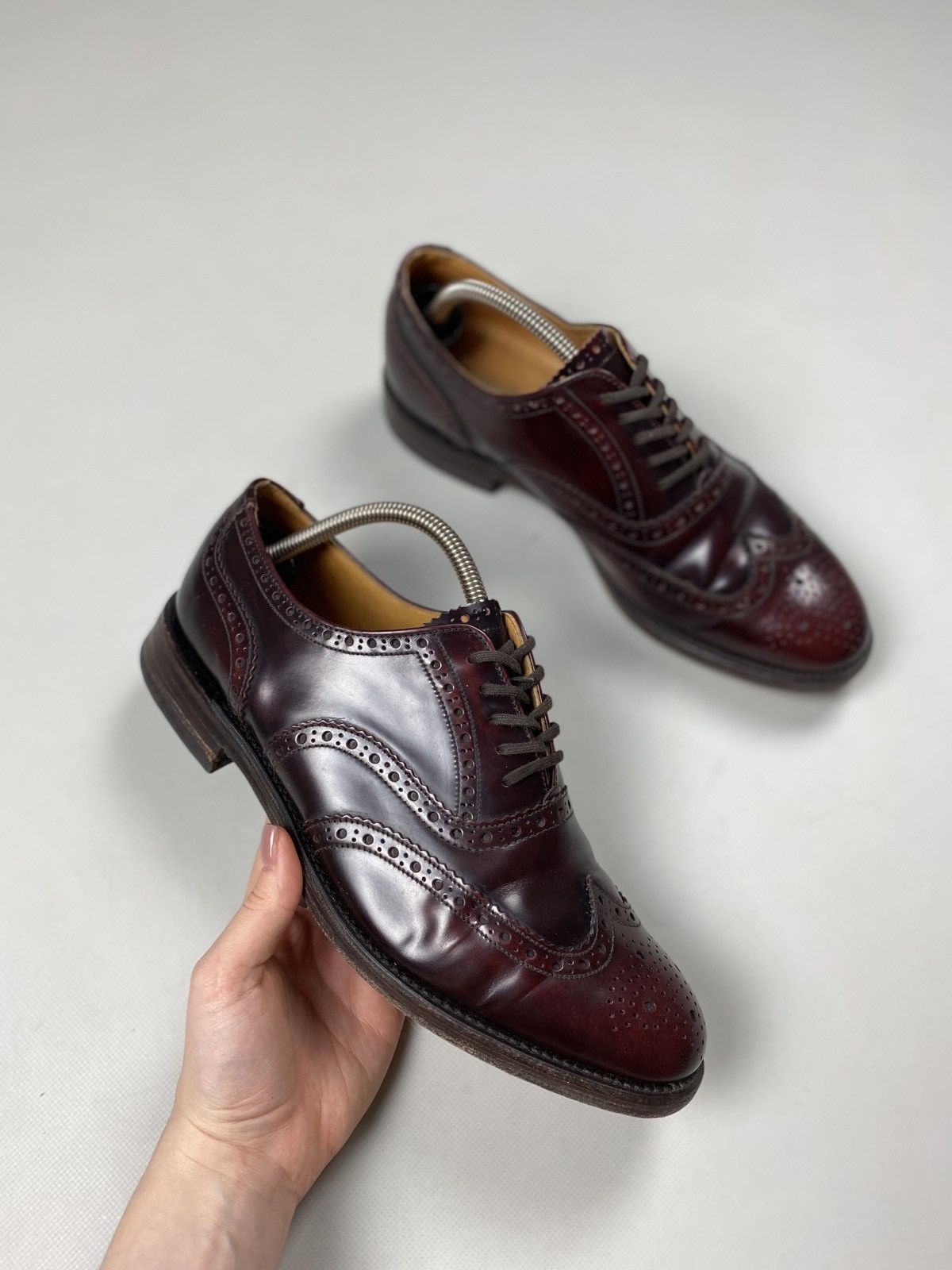 Loake Loake men’s leather brogue shoes size UK 9.5 / US 10.5 Size US 10.5 / EU 43-44 - 4 Thumbnail