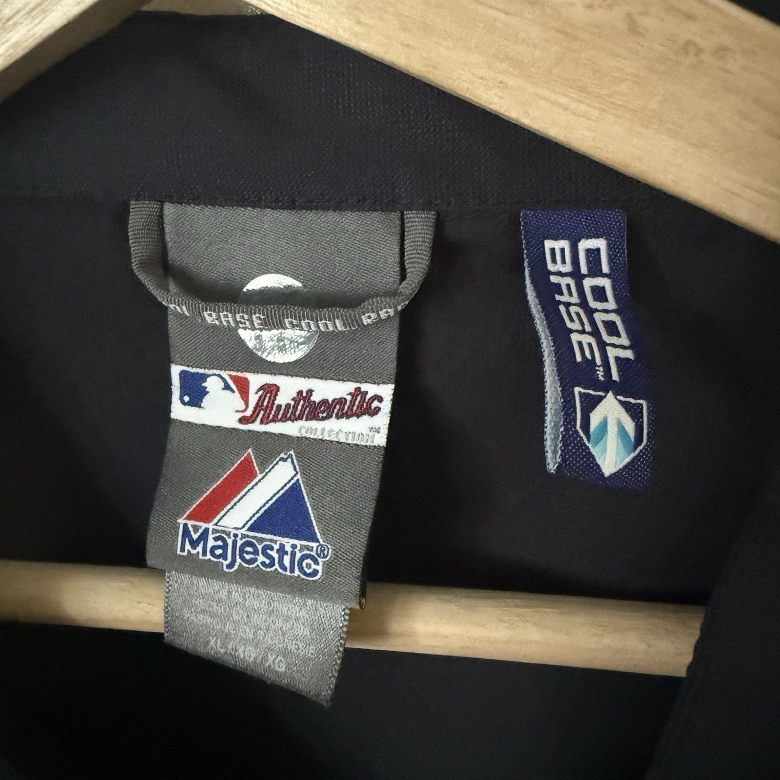 Majestic Majestic NY Yankees Cool Base Windbreaker On Field Jacket Size ONE SIZE - 3 Thumbnail