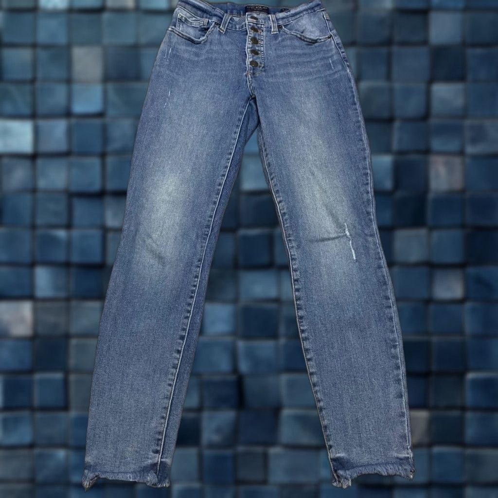 Lucky Brand Lucky Brand Womens Jeans 4 Skinny High Rise Blue Denim Distressed Raw Hem Size 27" / US 4 / IT 40 - 1 Thumbnail