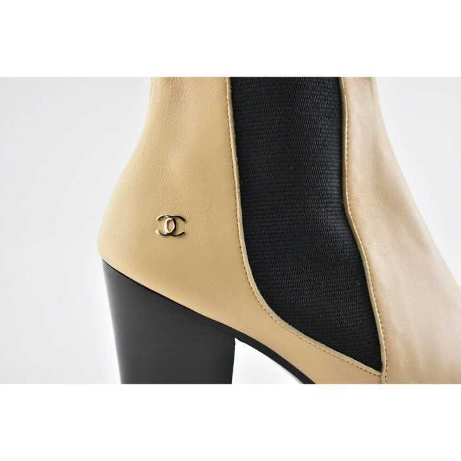 Chanel Chanel 19C Beige Leather Black CC Logo Cap Ankle Short Size US 7 / IT 37 - 2 Thumbnail