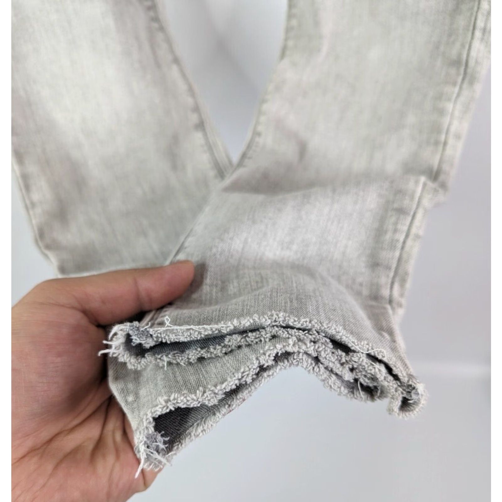 Hudson Hudson Krista Super Skinny Jeans Womens 27 Gray Denim Cotton Blend Low Rise Stretch Raw Hem Skinny Jeans Women 27 Mens? Size 27" / US 4 / IT 40 - 3 Thumbnail