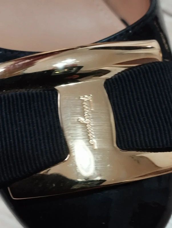 Salvatore Ferragamo Salvatore Ferragamo Heel Pump size 7,5 38 Size US 8 / IT 38 - 5 Thumbnail