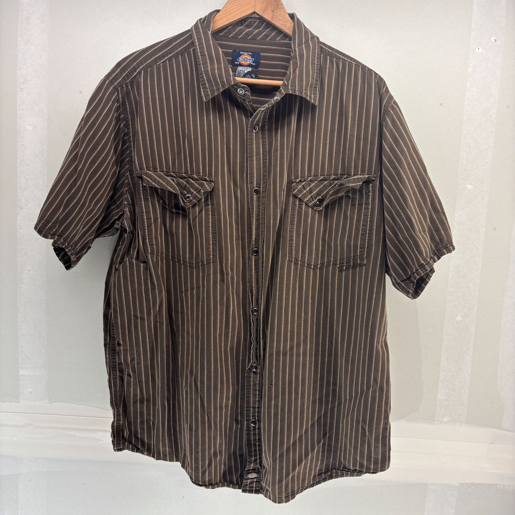 Dickies Dickies Mens Western Shirt 2XL Brown Stripe Short Sleeve Pea Size US XXL / EU 58 / 5 - 1 Thumbnail