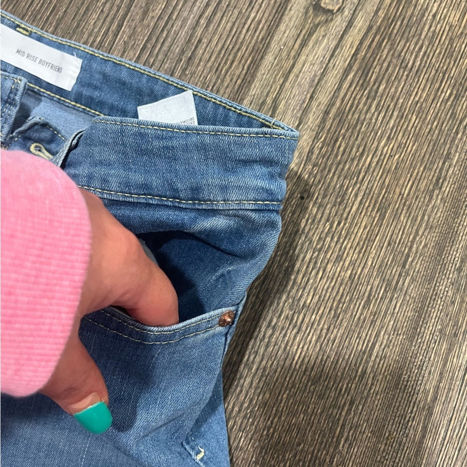 Levi's Levis Jeans Mid Rise Capris Boyfriend Distressed Denim Size 30" / US 8 / IT 44 - 4 Thumbnail
