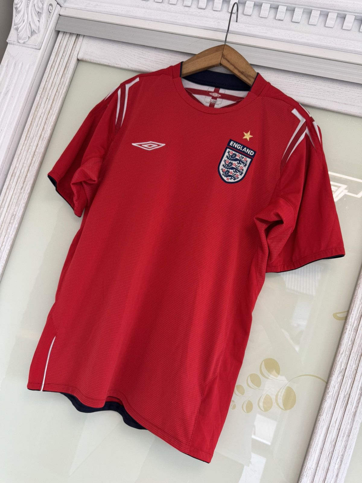 Umbro Vintage England 2004-2006 Home Soccer Jersey Football Kit Size US M / EU 48-50 / 2 - 3 Thumbnail