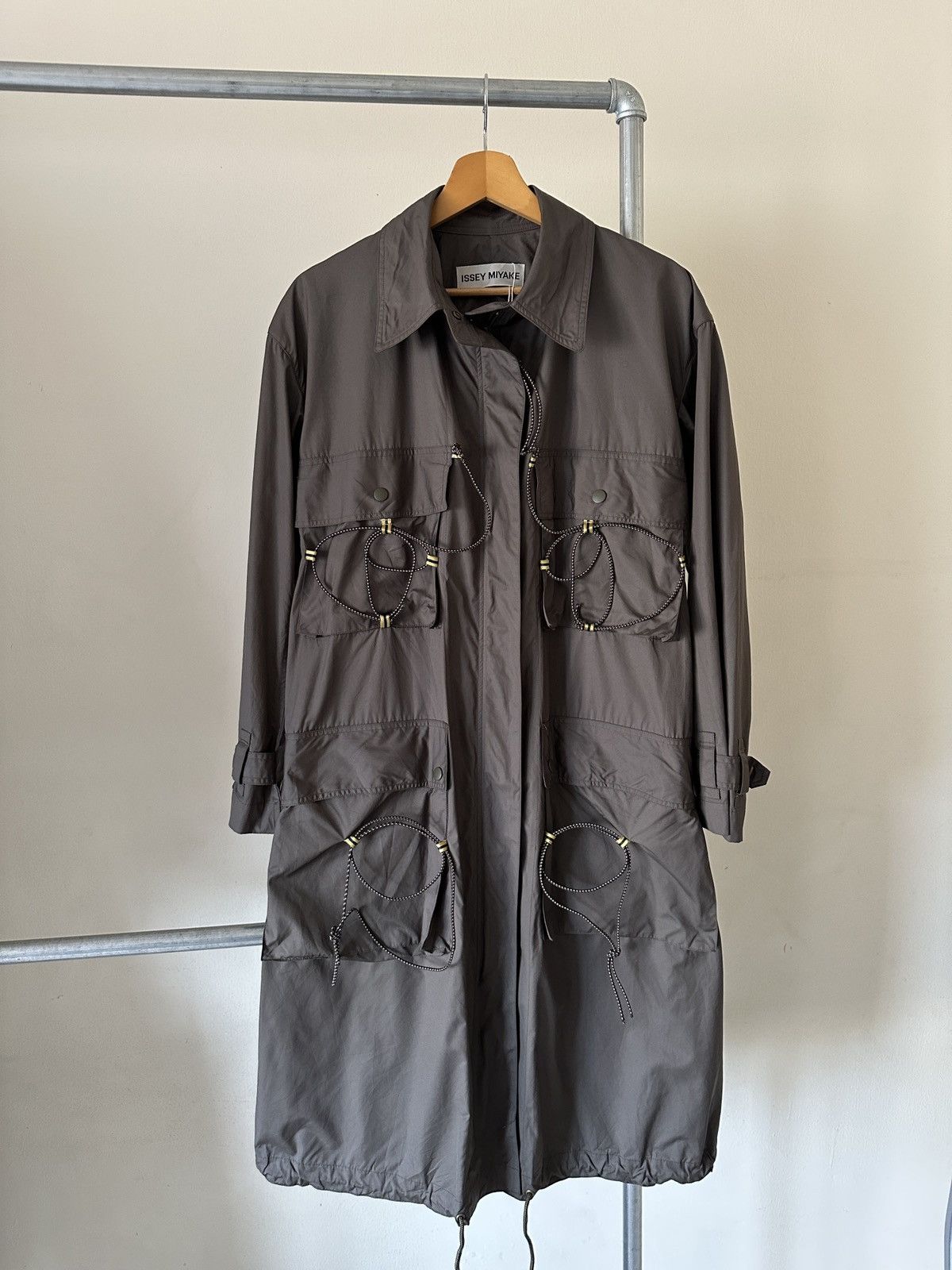 Issey Miyake SS2004 Issey Miyake Bungee Cord Raincoat Jacket Size US L / EU 52-54 / 3 - 4 Thumbnail