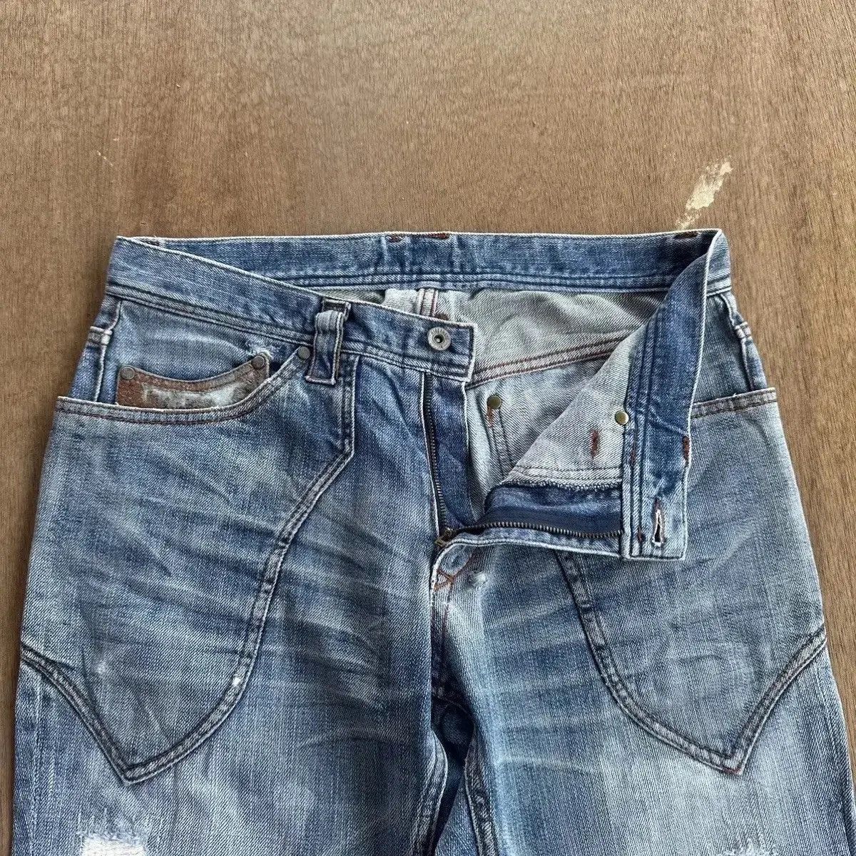 HIDEAWAYS GRAILS FLARE/BOOTCUT🔥HIDEAWAYS NICOLE JEAN DISTRESSED DENIM Size US 31 - 12 Thumbnail