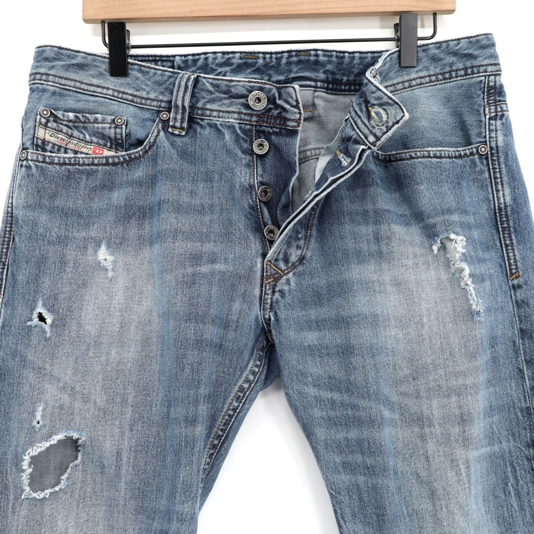 Diesel Diesel Viker Jeans Straight Blue 32X32 Denim 5-Pocket Button Fly Men’s Regular Rise 32 Inseam Vintage No Farbe Blue Size US 32 / EU 48 - 4 Thumbnail
