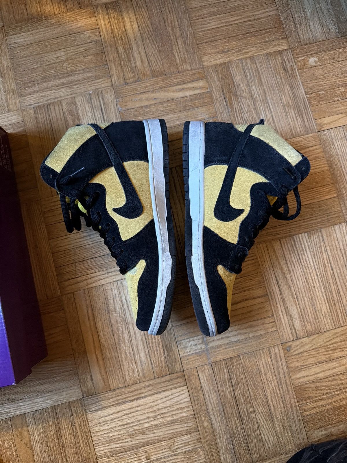 Nike SB Nike SB Dunk High Pro Reverse Goldenrod Size US 10.5 / EU 43-44 - 3 Thumbnail