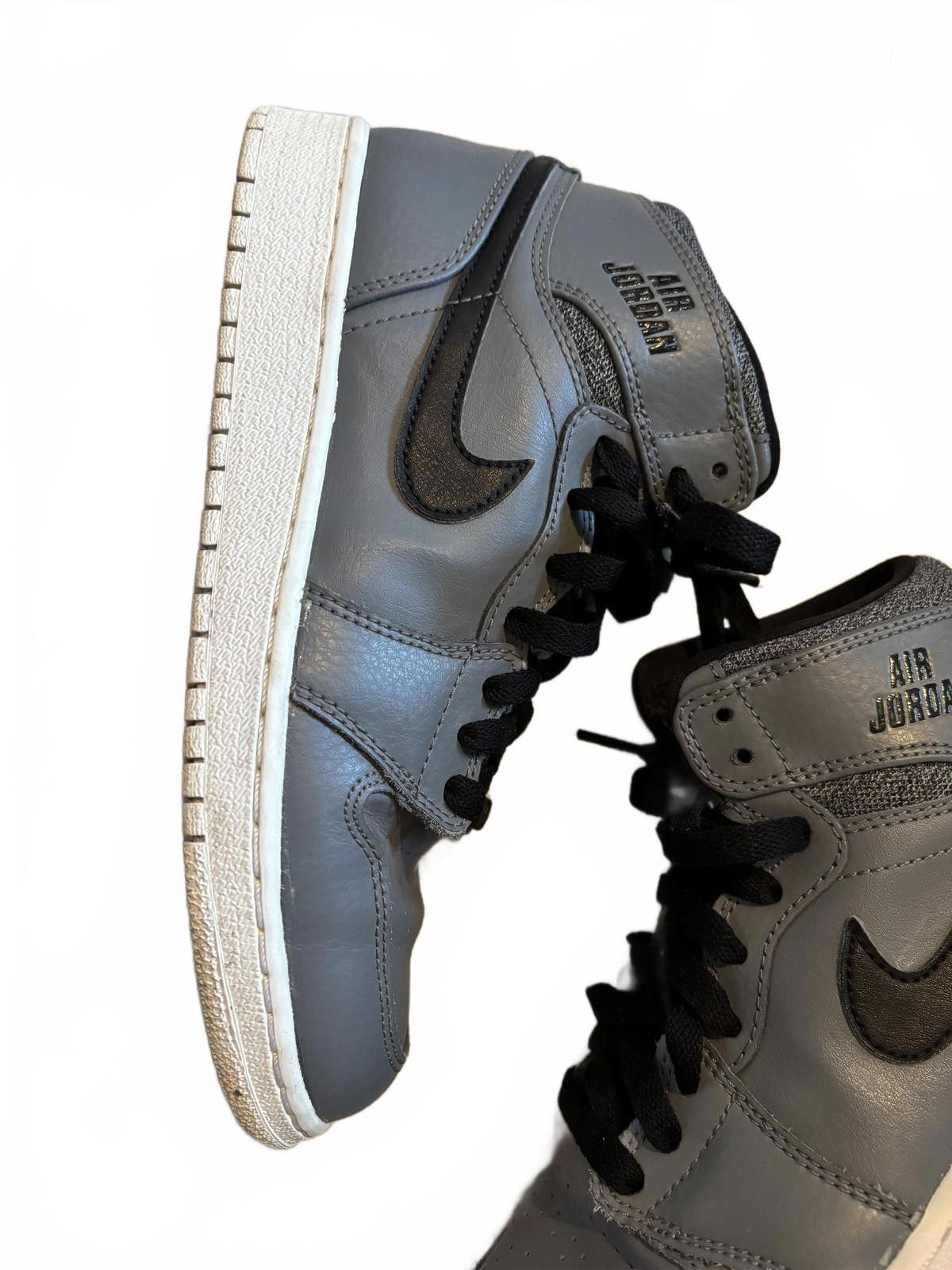 Nike Nike Air Jordan 1 Retro High OG Sneaker Rare Y5=W7 Size US 7 / IT 37 - 3 Thumbnail