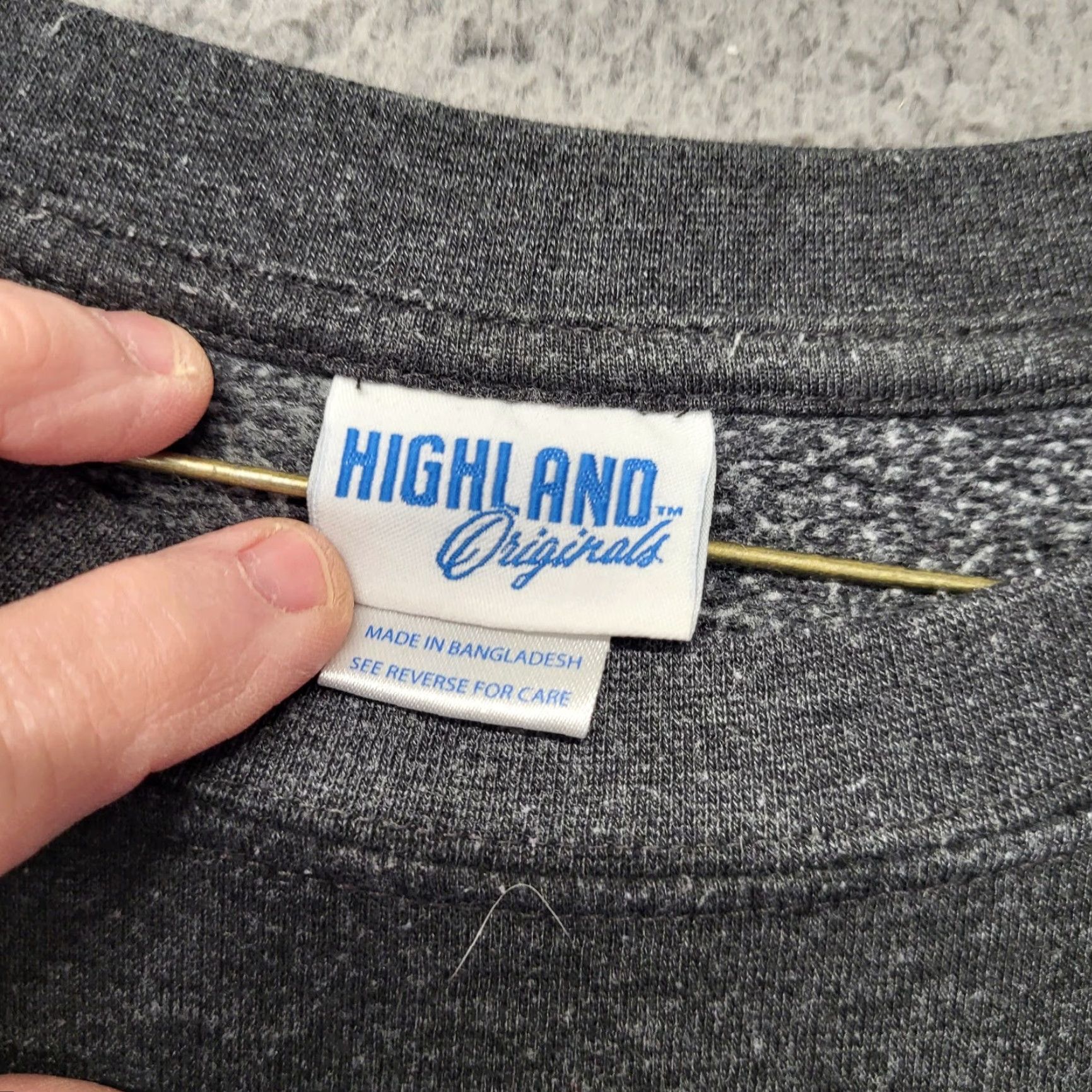 Highland 2000 VINTAGE Highland Outfitters Sweatshirt Mens 2XL Gray Fleece Long Sleeve Warm Stretch Shirt Mens Gray 2XL Outdoor Activewear Autumn Winter Size US XXL / EU 58 / 5 - 3 Thumbnail