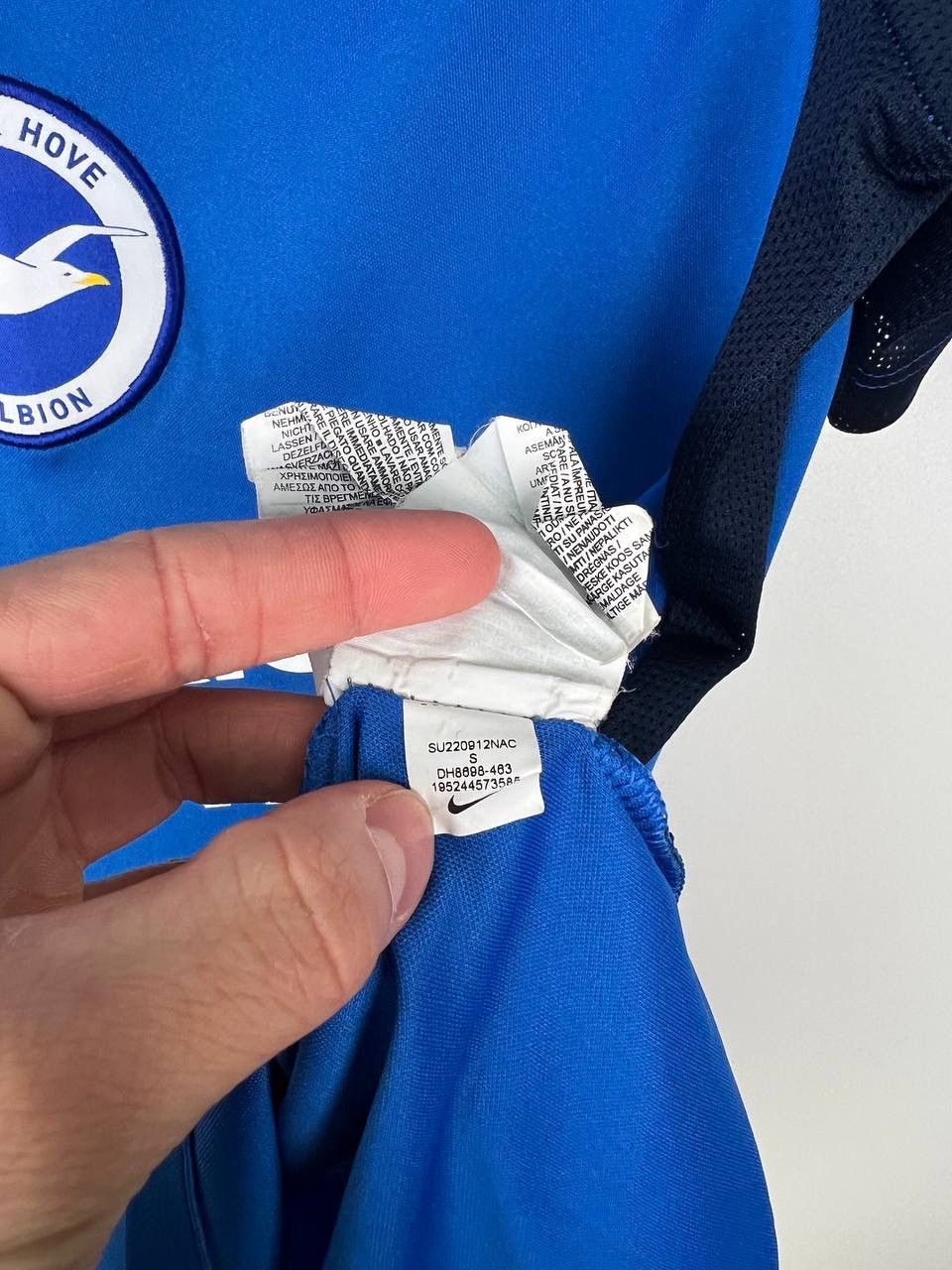 Vintage Brighton Hove Albion Nike 2022-23 t-shirts size S Size US S / EU 44-46 / 1 - 3 Thumbnail