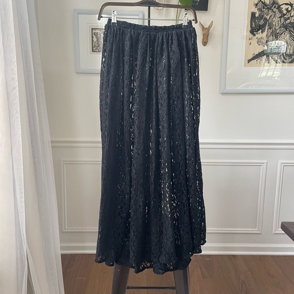 Express Vintage Express Tricot Sheer Black Lace Midi Skirt S Size 26" / US 2 / IT 38 - 1 Thumbnail