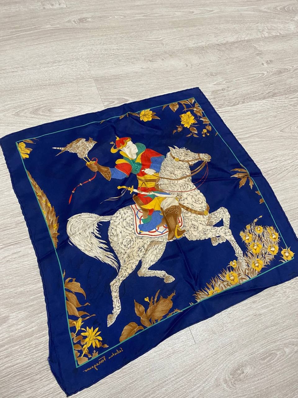 Salvatore Ferragamo Salvatore Ferragamo handkerchief vintage silk scarf Size ONE SIZE - 8 Thumbnail
