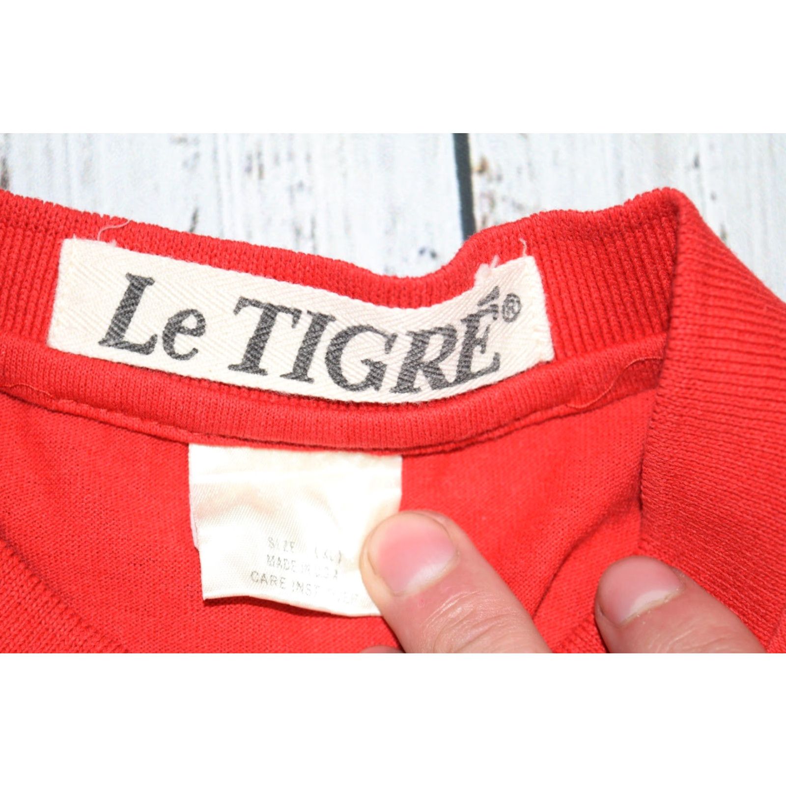 Vintage VINTAGE 80s Le Tigre Henley Shirt XL Bright Red 50/50 Dacron Casual Mens Size US XL / EU 56 / 4 - 4 Thumbnail