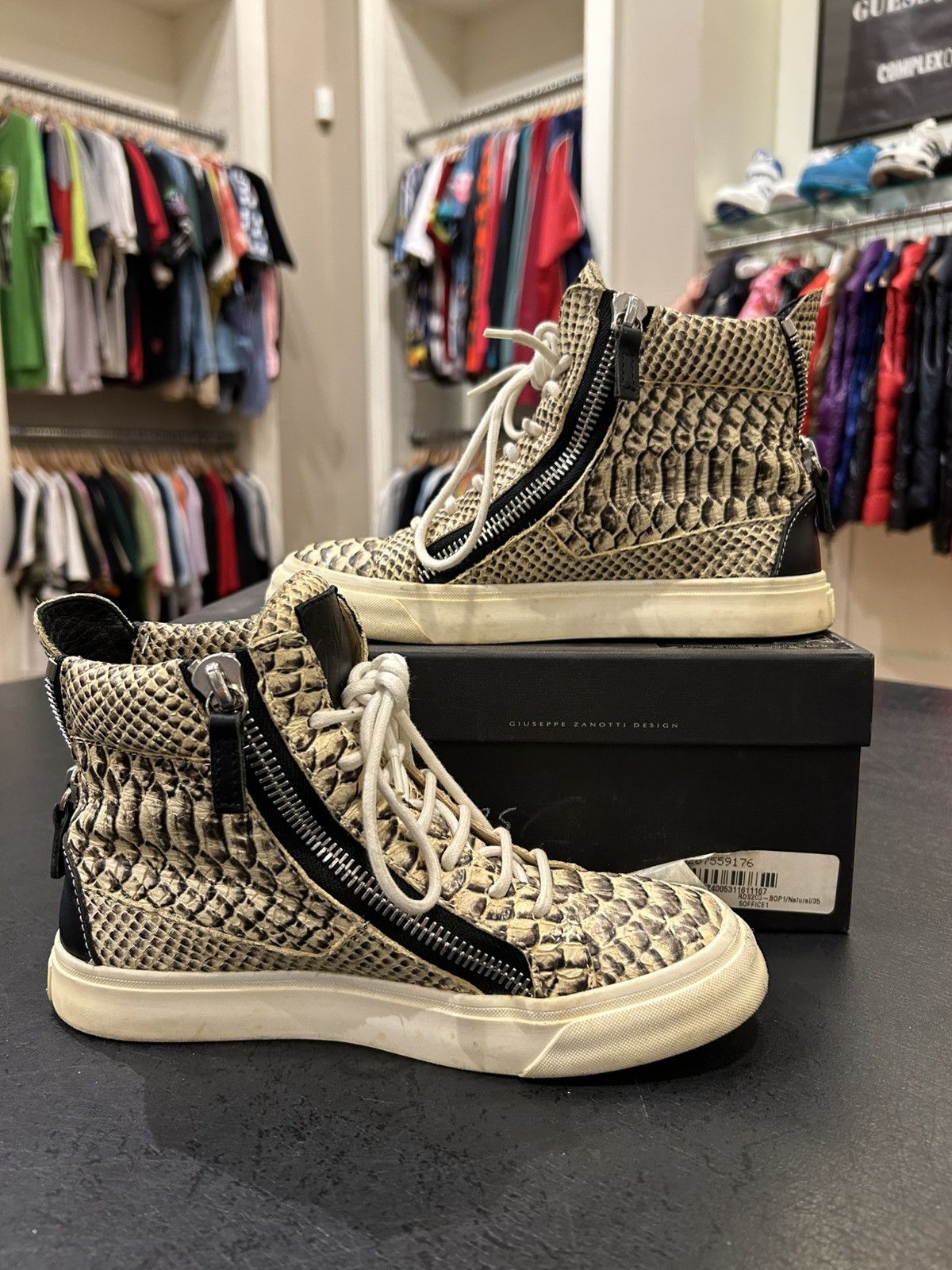 Giuseppe Zanotti Giuseppe Zanotti Zip High Top Scale Sneakers Size US 5 / IT 35 - 2 Thumbnail
