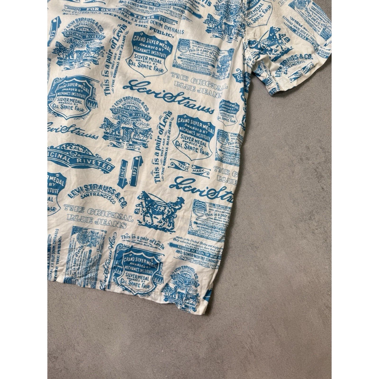 Levi's Levis Short Sleeve Men Button Up Short Size M Blue/White Size US M / EU 48-50 / 2 - 16 Thumbnail