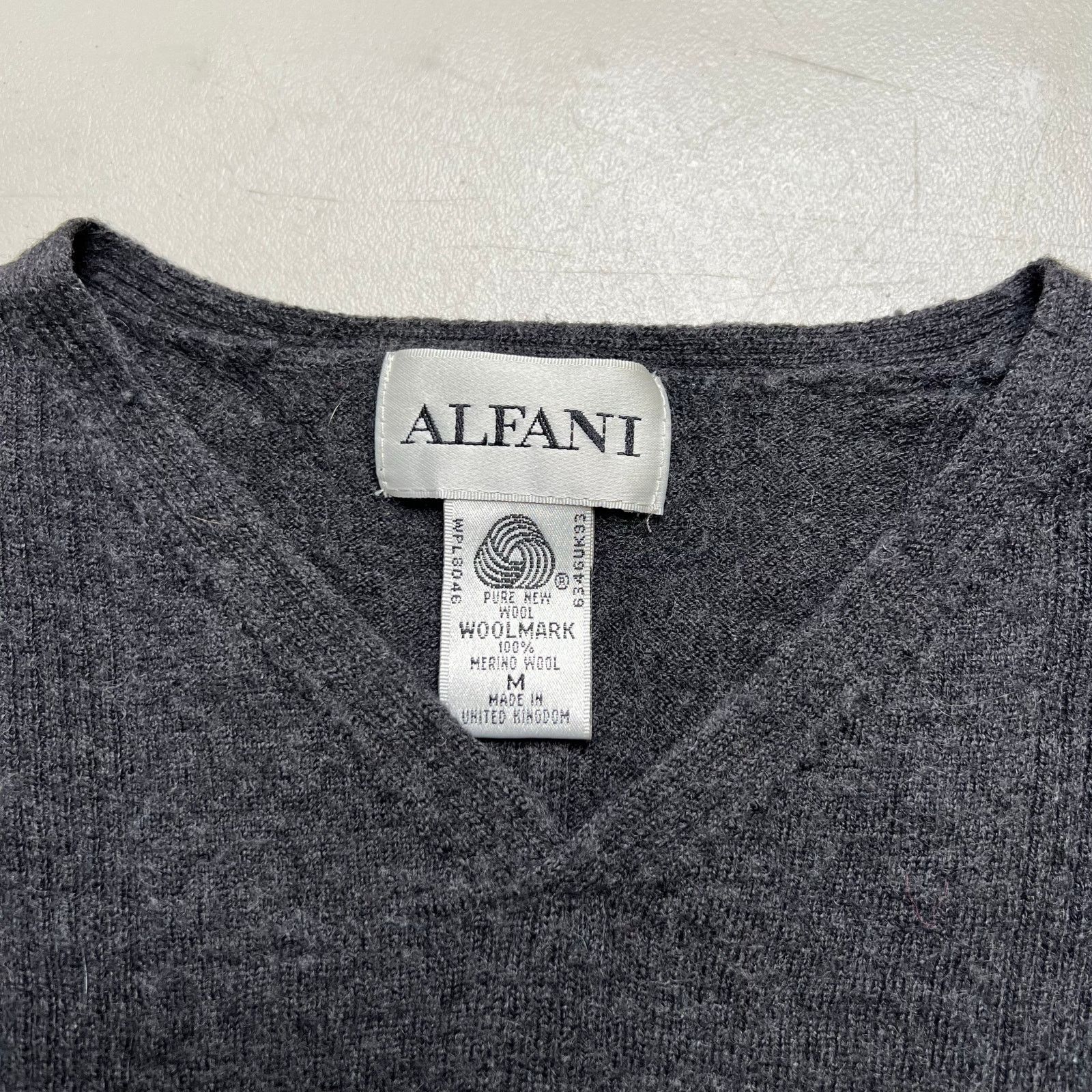Alfani Alfani Sweater Womens M Gray Merino Wool Mark Ribbed V-neck Size US M / EU 48-50 / 2 - 2 Thumbnail