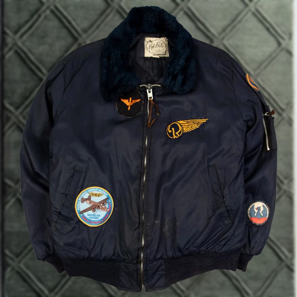 Vintage VINTAGE Sherpa Collared Aircraft Bomber Jacket Navy Blue M Men's Wool? Nylon? (Note: Original includes Nylon shell, Polyester lining) Size US M / EU 48-50 / 2 - 1 Thumbnail