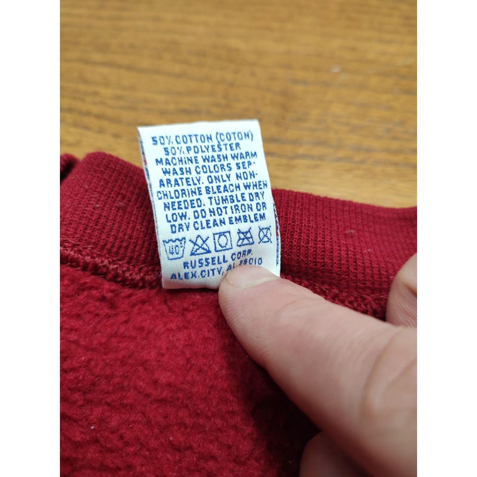 Russell Athletic VINTAGE Russell Athletic Sweatshirt Men L Red USA 90s Pullover Crew Neck Classic Logo Sports/ Gym & Training Size US L / EU 52-54 / 3 - 6 Thumbnail