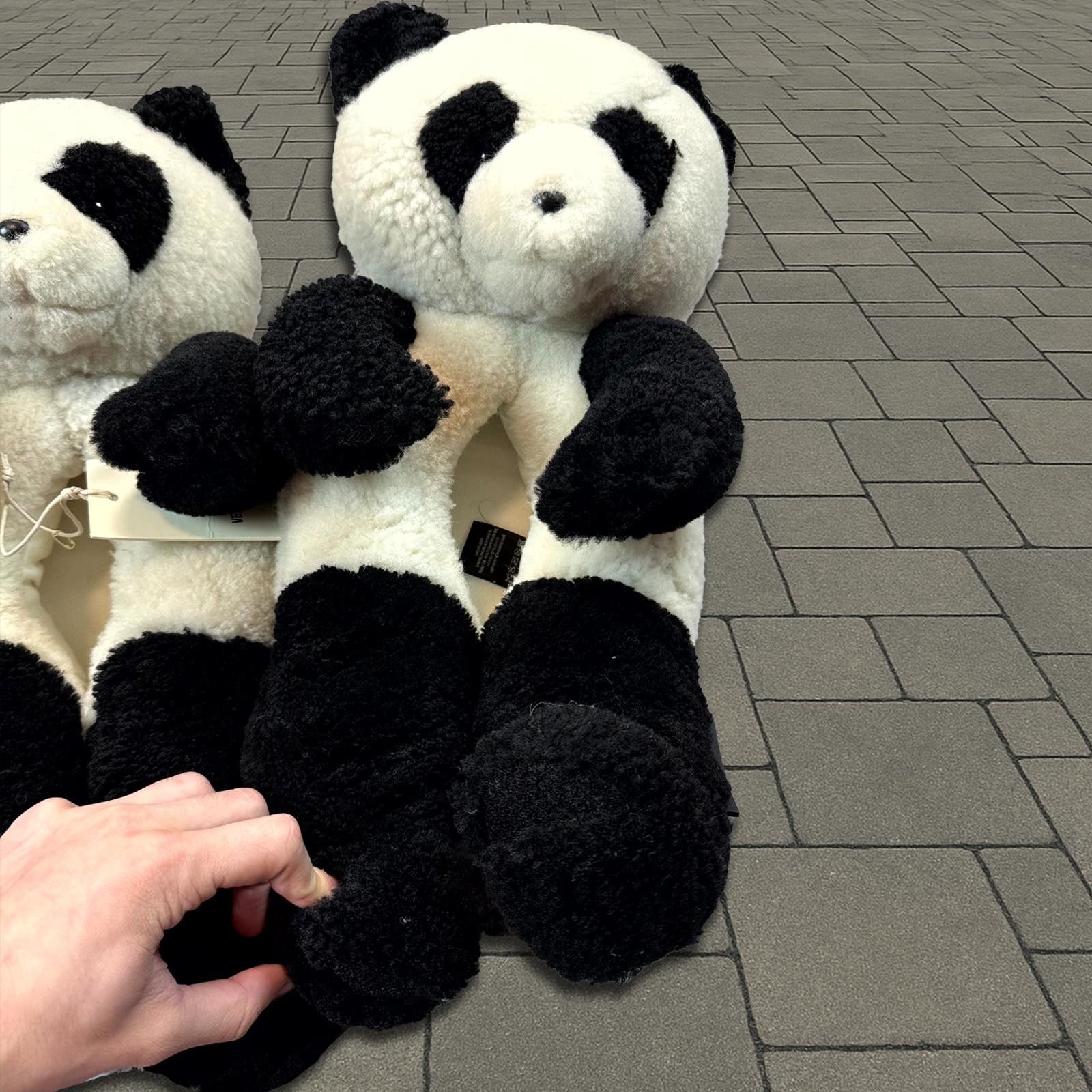 Vetements FW21 Vetements Panda Hug Slippers Size US 9 / EU 42 - 9 Thumbnail
