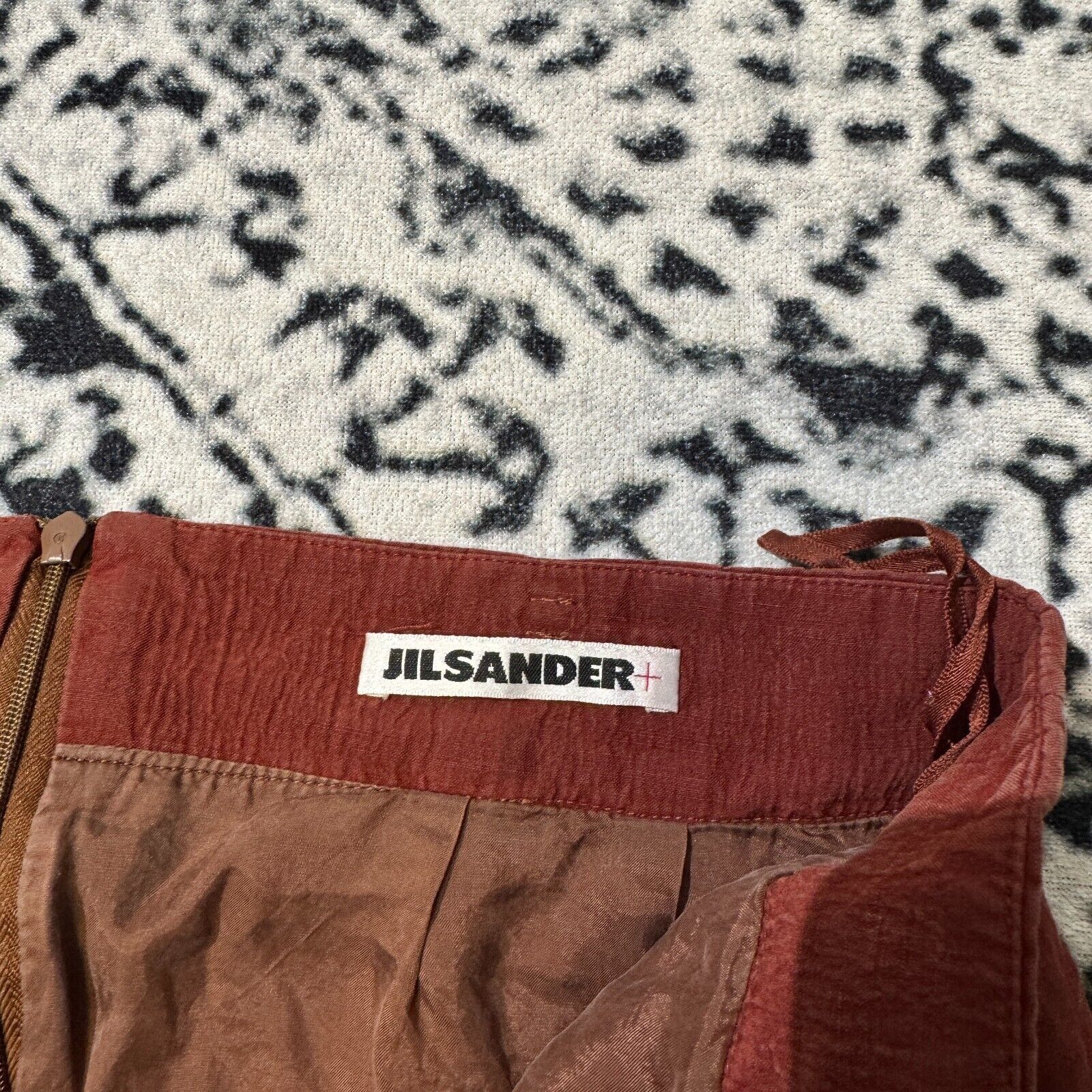 Jil Sander × Vintage Vintage Jil Sander Red Linen Silk Skirt Size 42 IT Runway Size 30" / US 8 / IT 44 - 4 Thumbnail