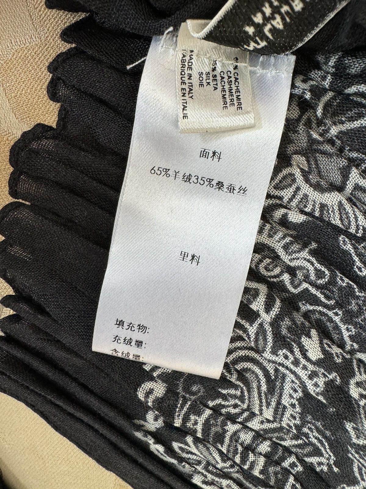 Saint Laurent Paris Classic bandana scarf Size ONE SIZE - 7 Thumbnail