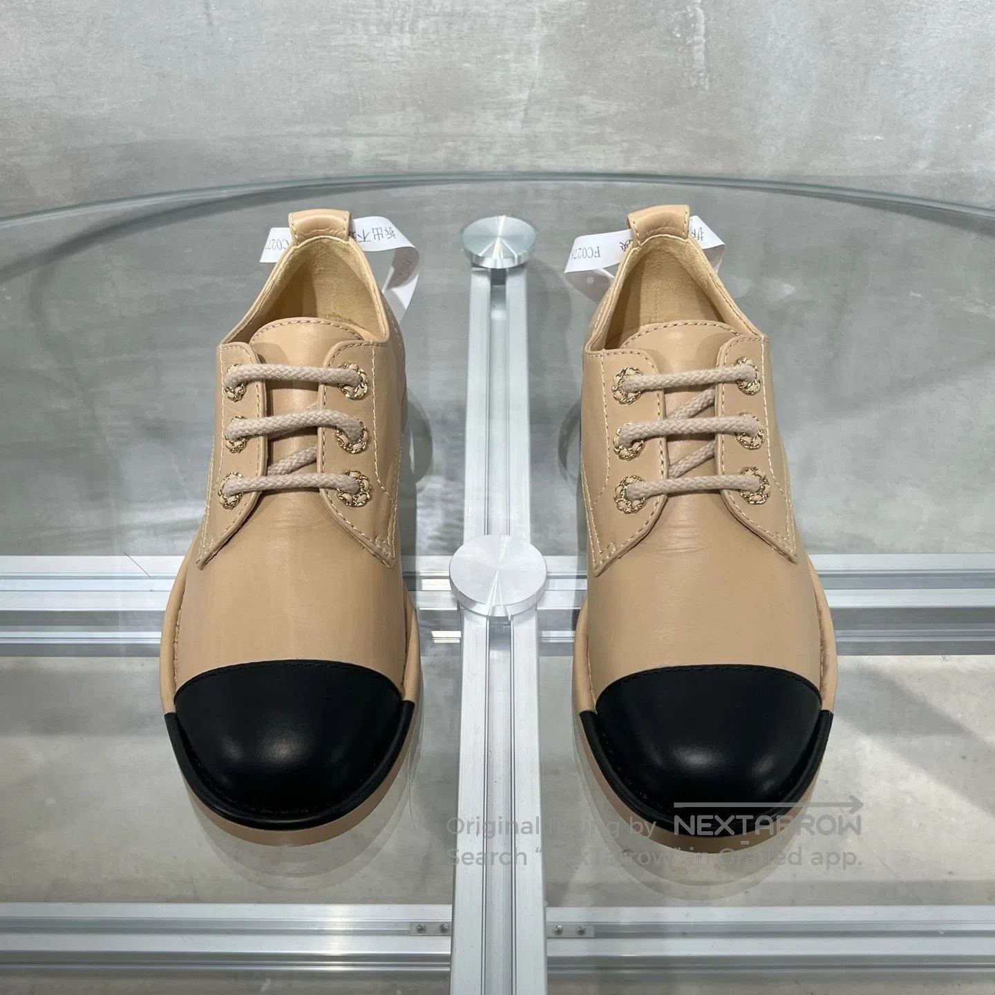 Chanel Chanel Nude-colored leather shoes with black details – Der Size US 5.5 / IT 35.5 - 2 Thumbnail