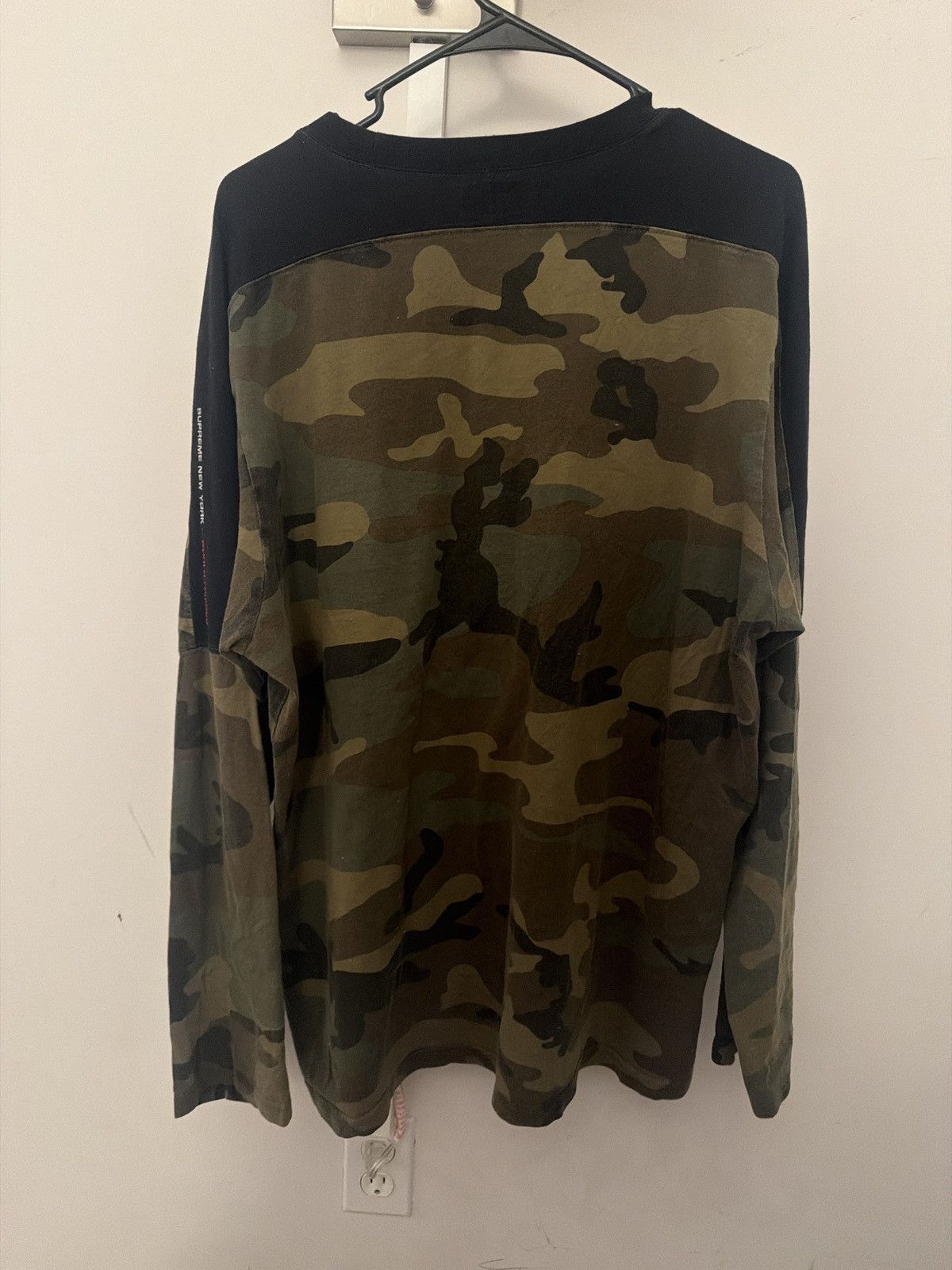 Supreme Supreme Camo Longsleeve Size US XL / EU 56 / 4 - 2 Thumbnail