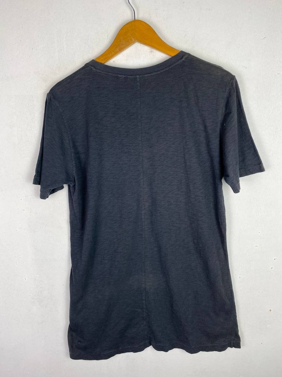 Undercover × Uniqlo uniqlo x undercover japanese brand tee nice design Size US L / EU 52-54 / 3 - 6 Thumbnail