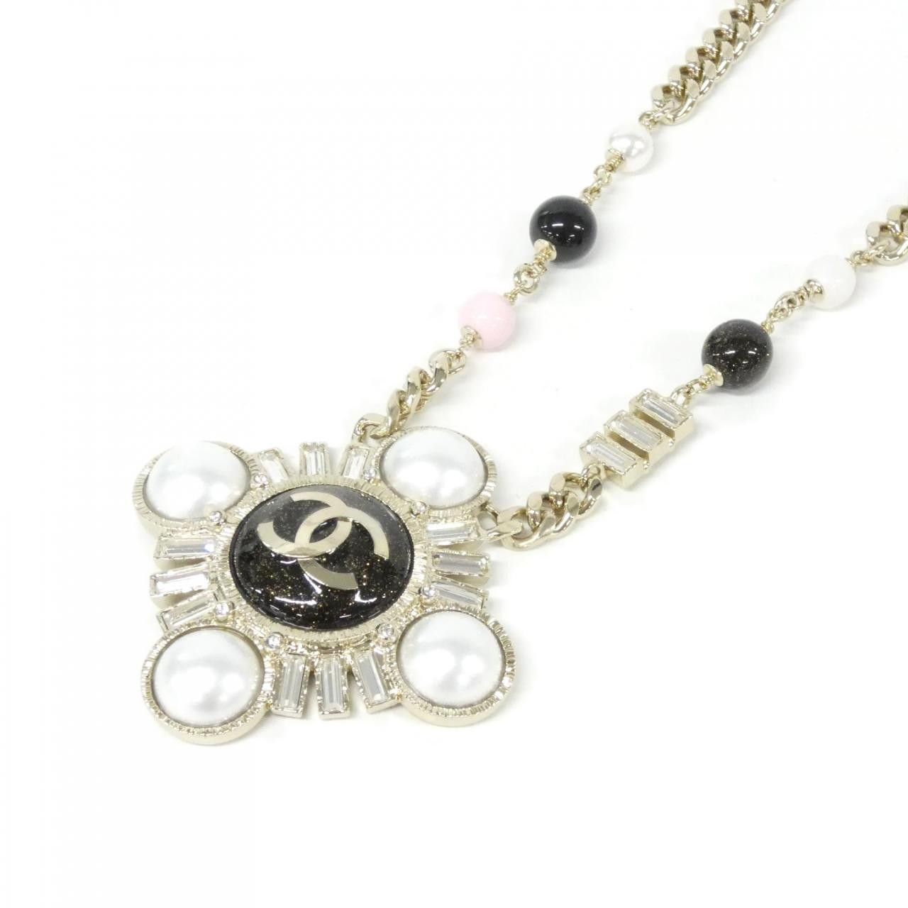 Chanel Chanel Chanel Necklace Plastic / Synthetic Necklace ABG614 DUTY FREE for USA Size ONE SIZE - 1 Thumbnail