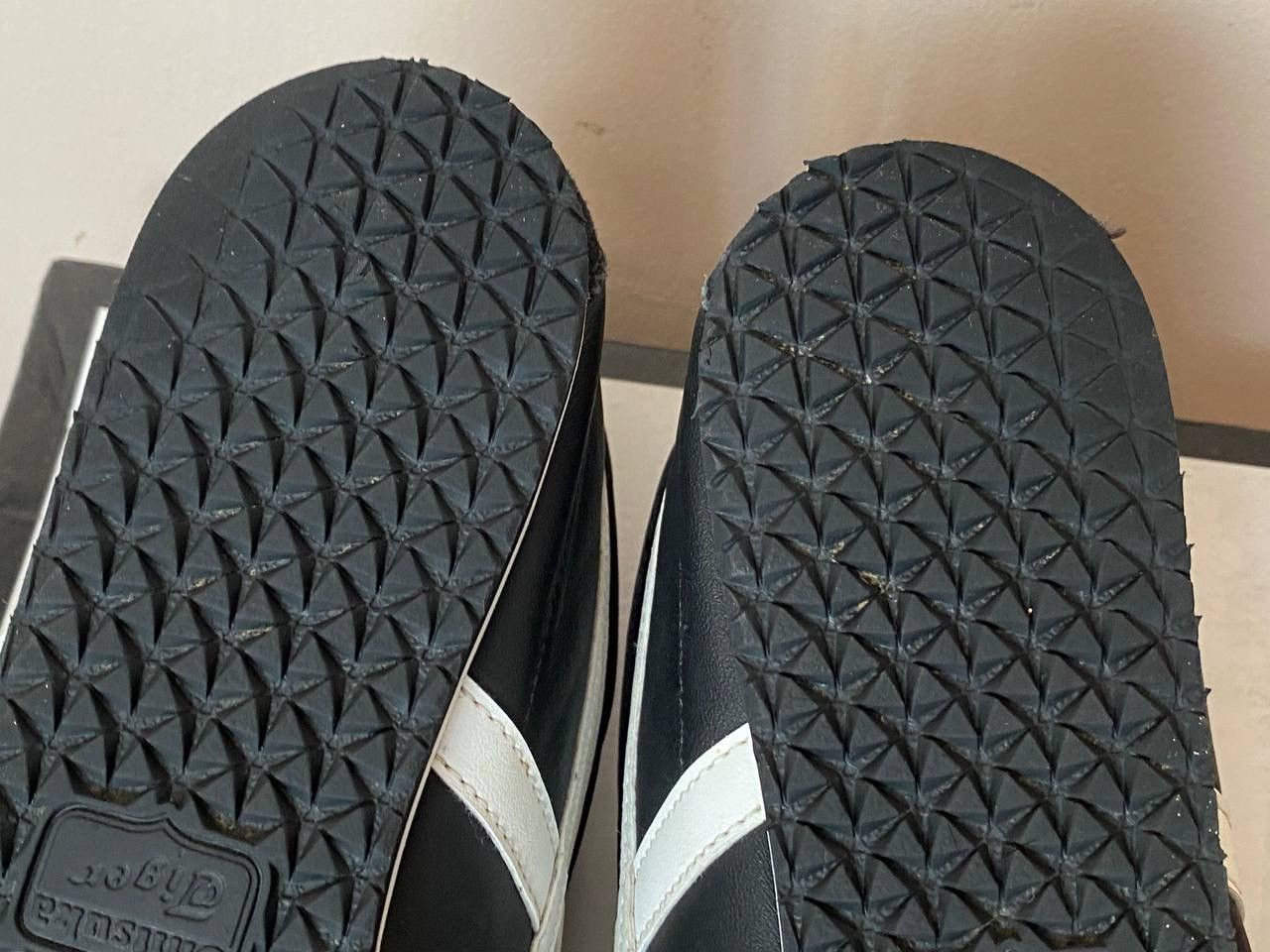 Asics Asics Onitsuka Tiger Mexico 66 Black/ White Size 8 Size US 8 / EU 41 - 11 Thumbnail