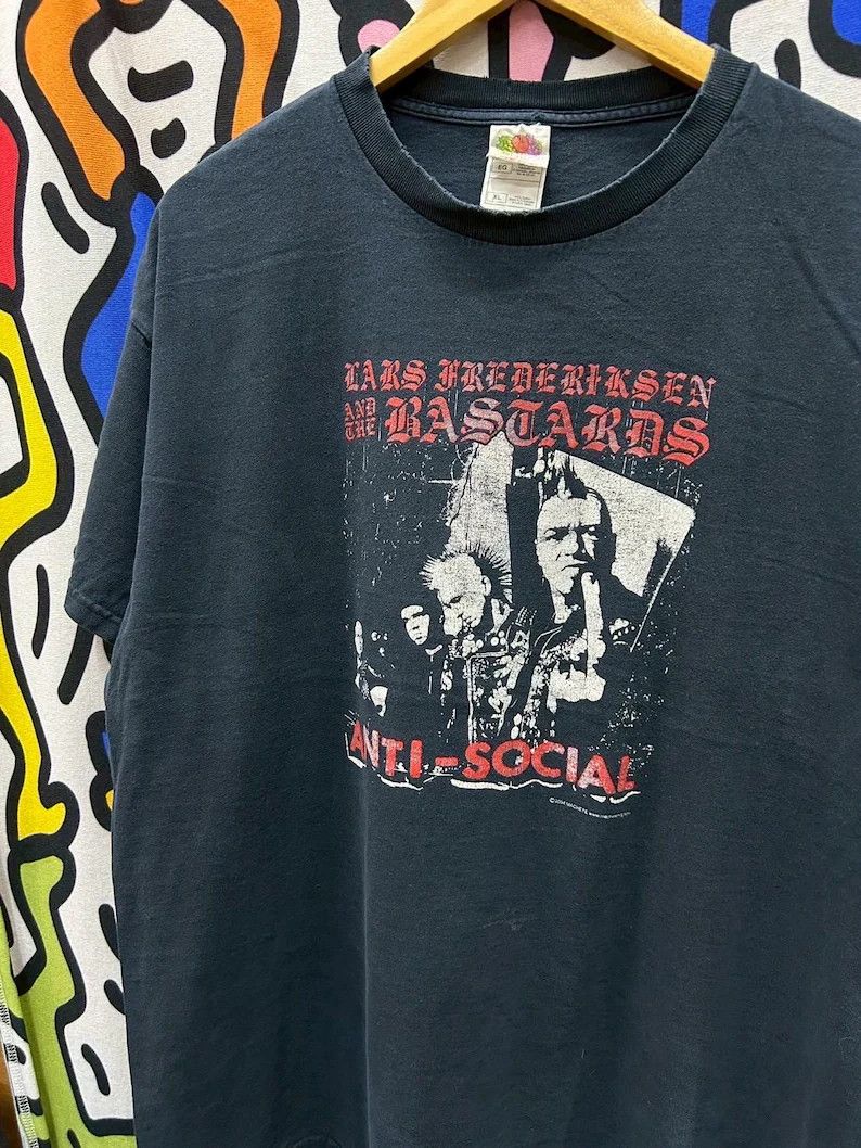 Vintage Vintage 2004 Lars Frederiksen Band tshirt size XL Size US XL / EU 56 / 4 - 1 Thumbnail